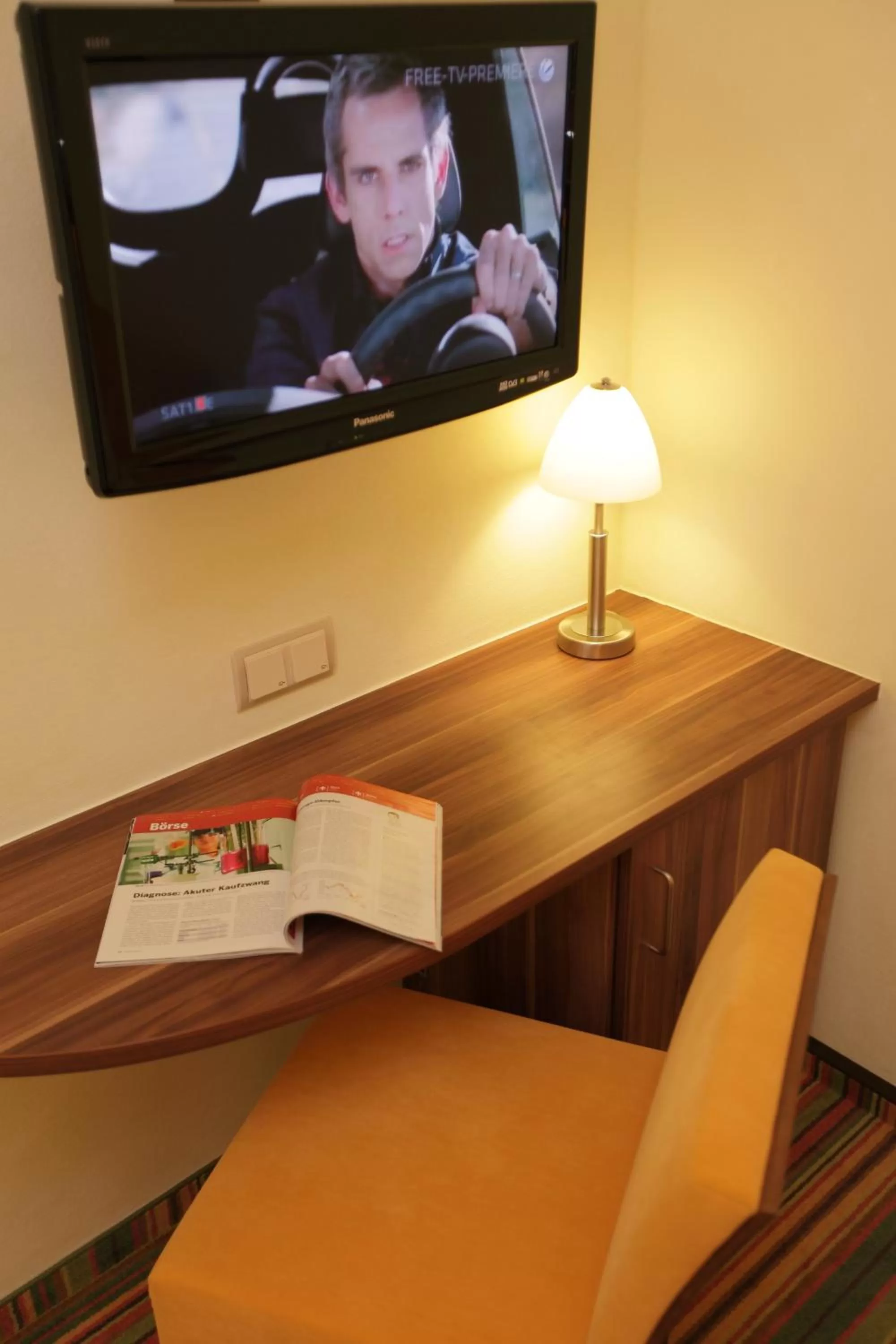 TV and multimedia in Hotel Peterhof - urban lifestyle Kempten