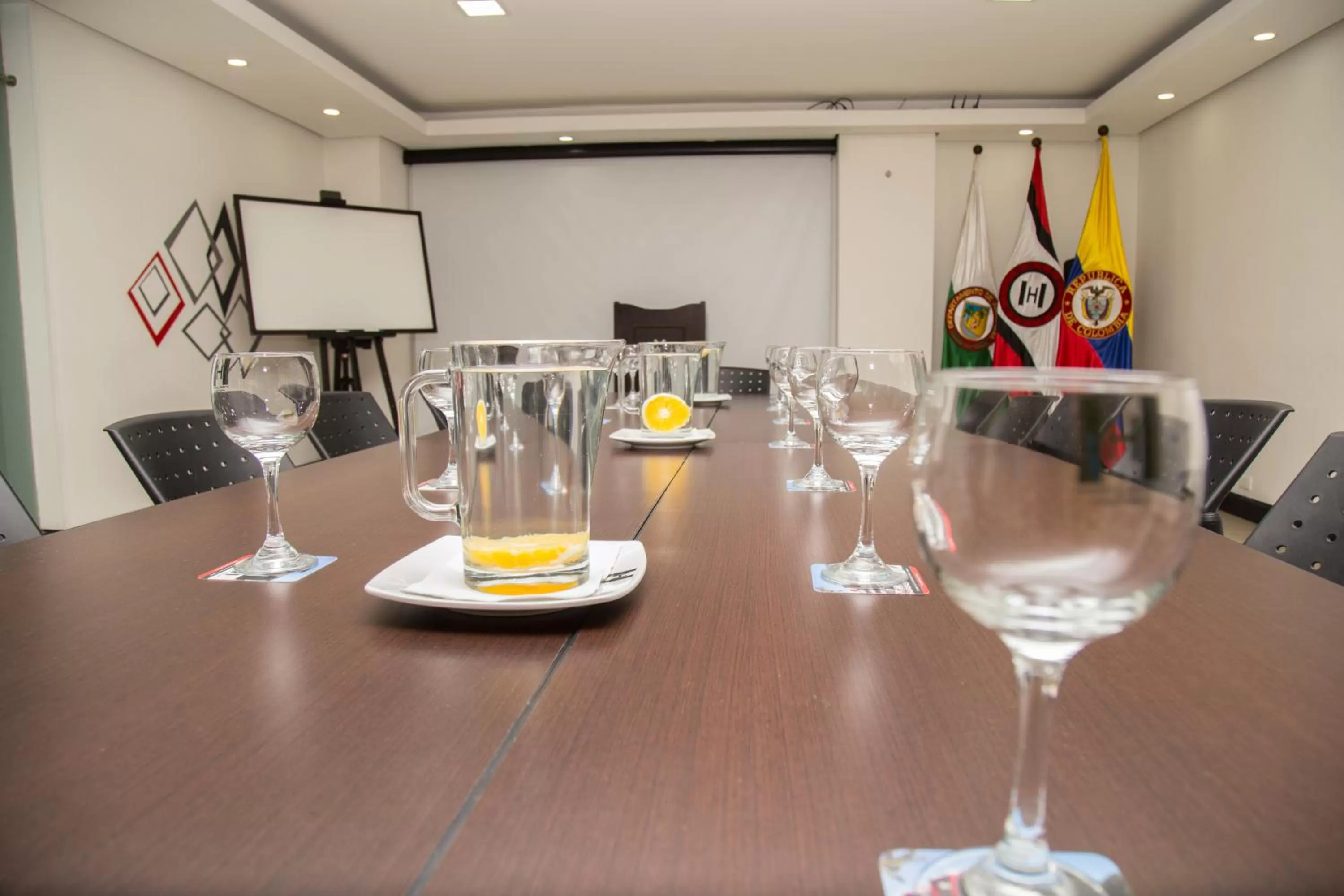 Meeting/conference room in Hotel Merlott 70