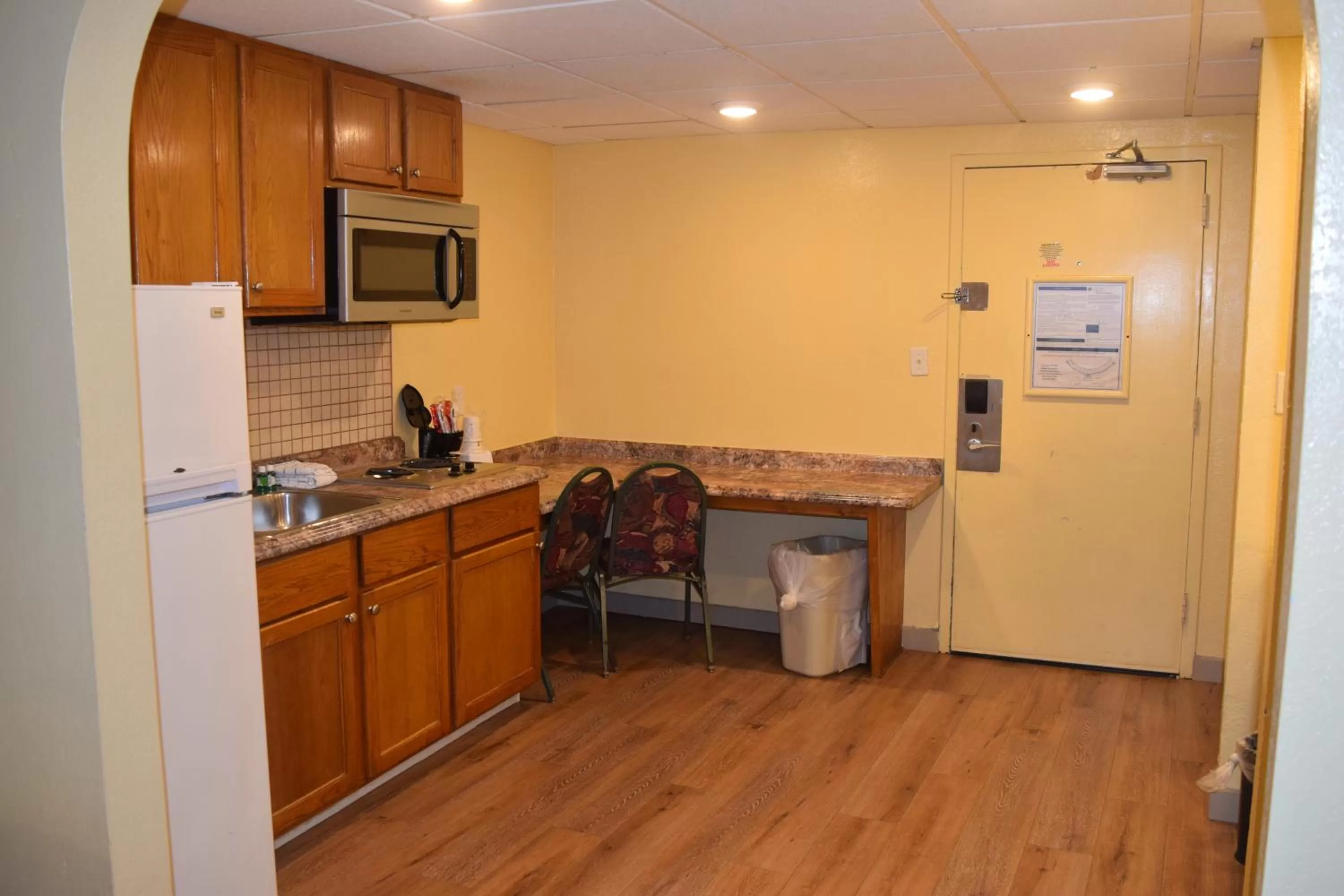 Kitchen or kitchenette in Days Inn by Wyndham Panama City Beach Beachfront Resort
