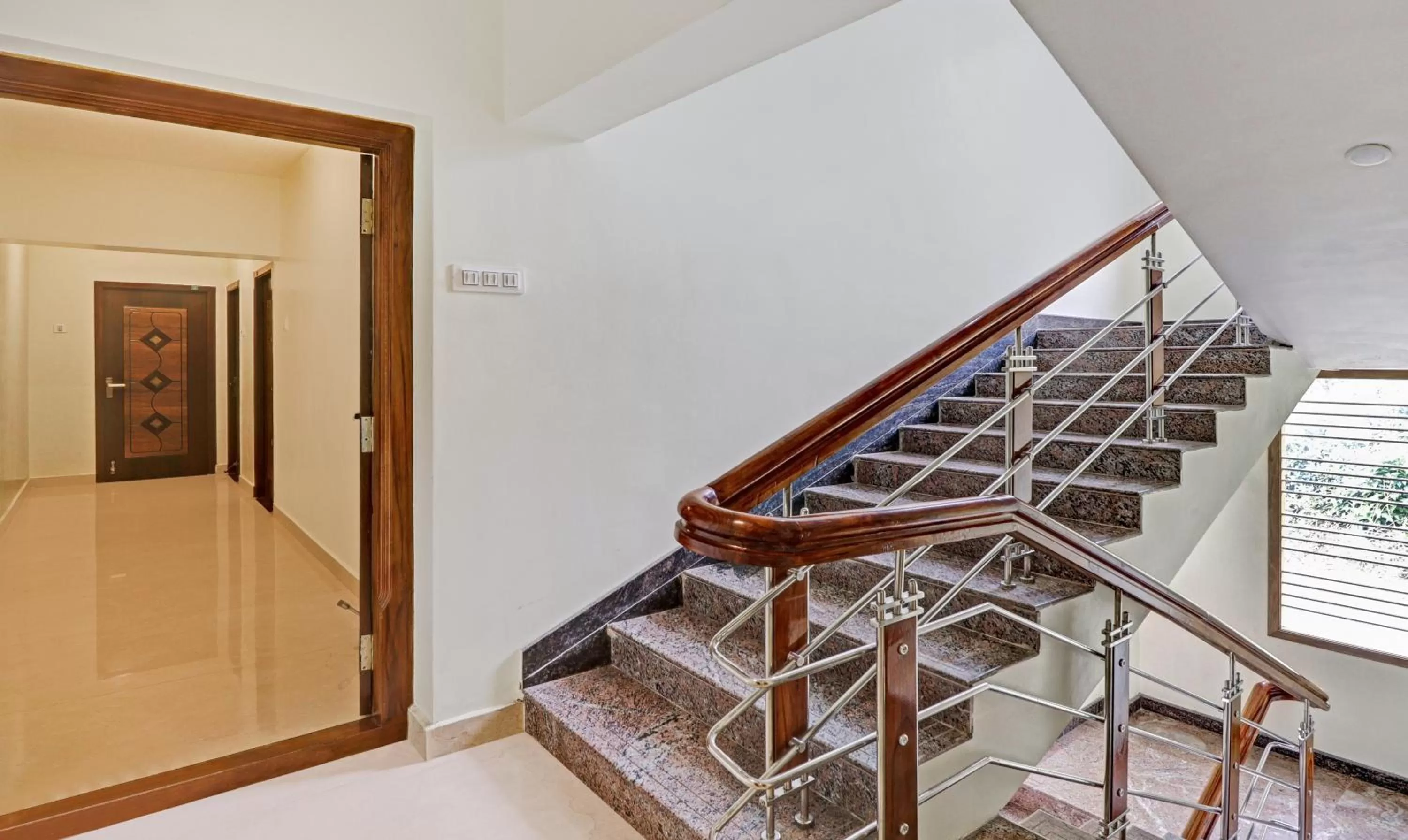 Lobby or reception in Treebo Aall Season