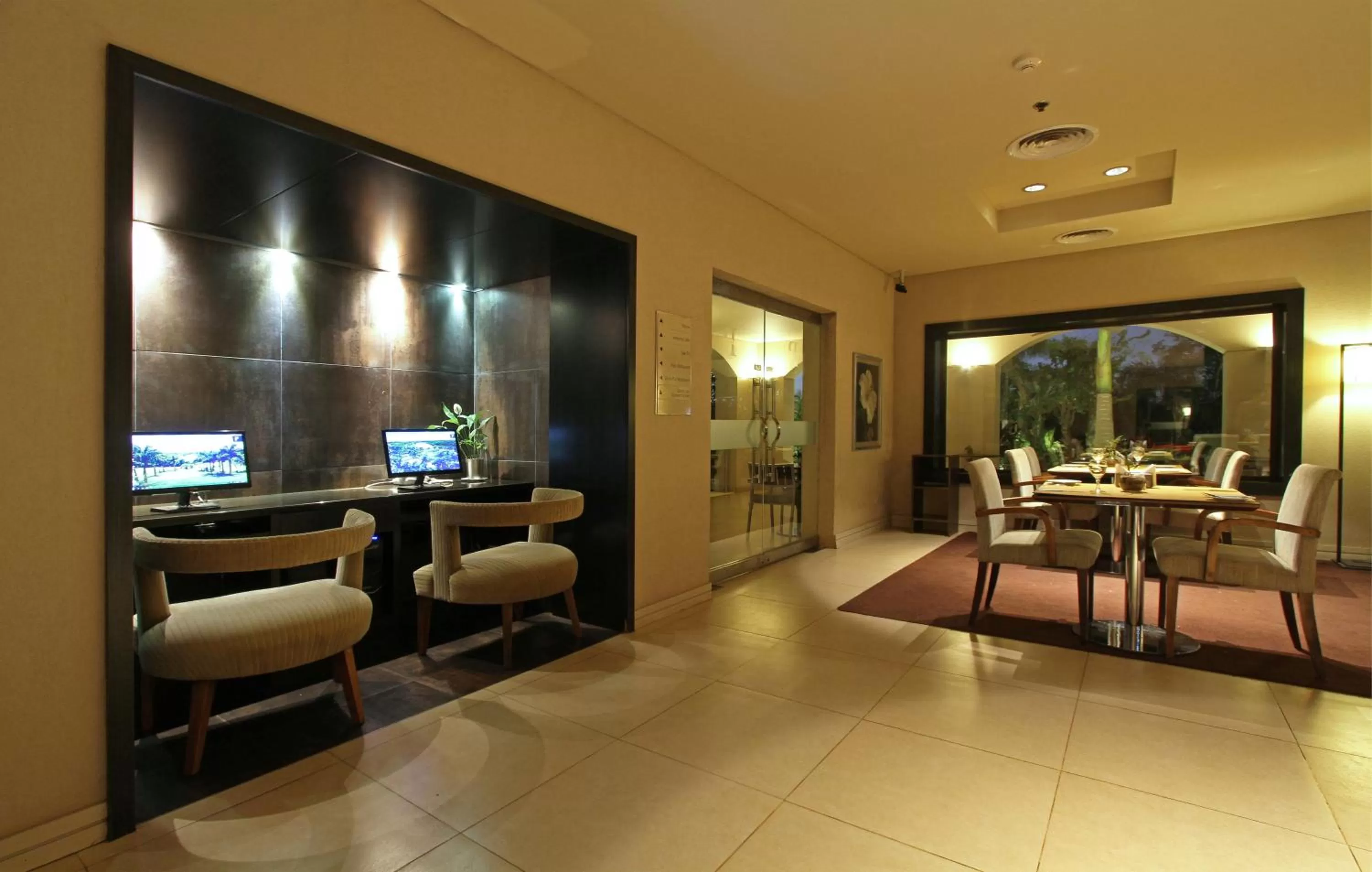 Lounge or bar in Panoramic Grand - Iguazú