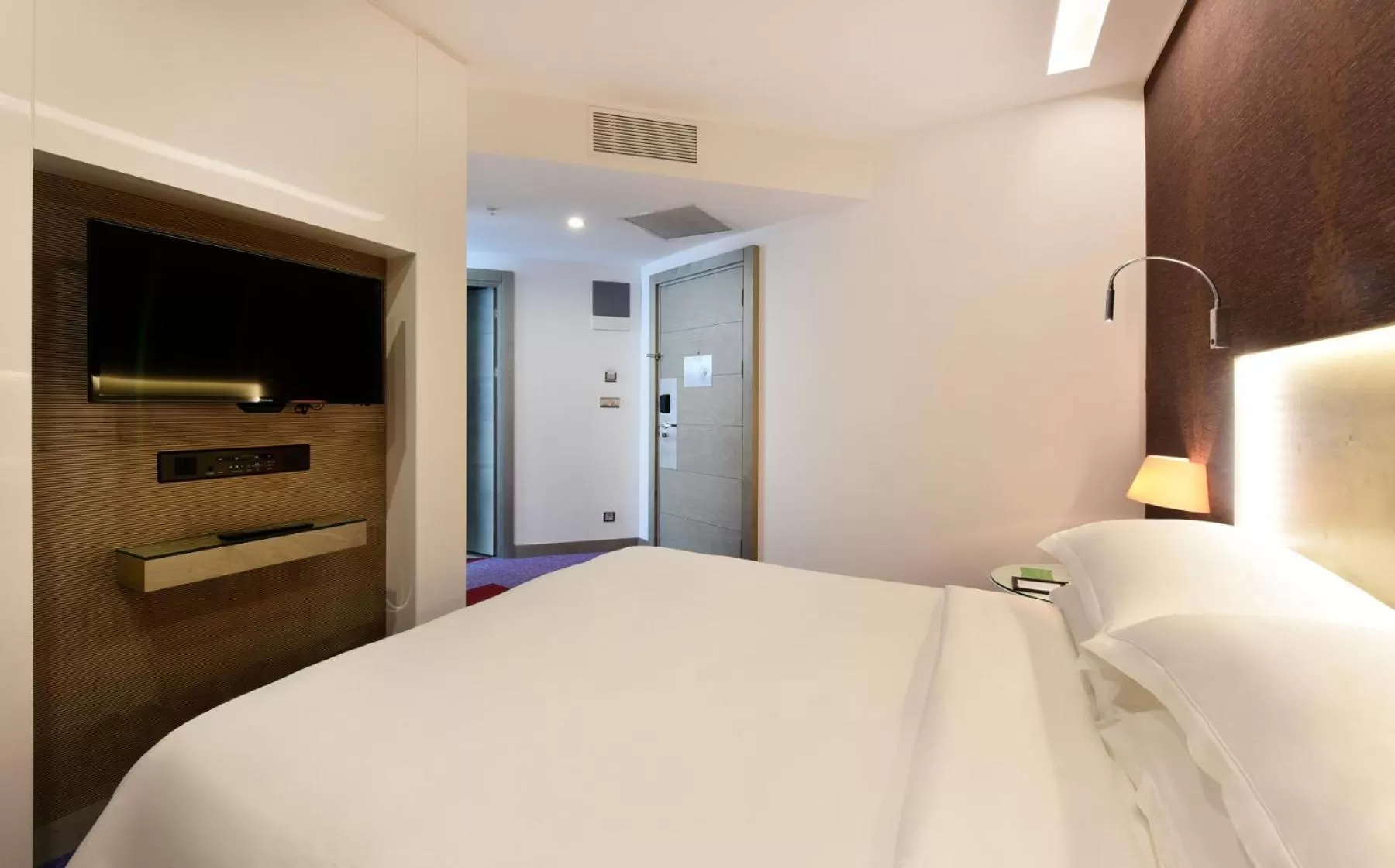 Bedroom, Bed in Burgu Arjaan by Rotana Istanbul Asia