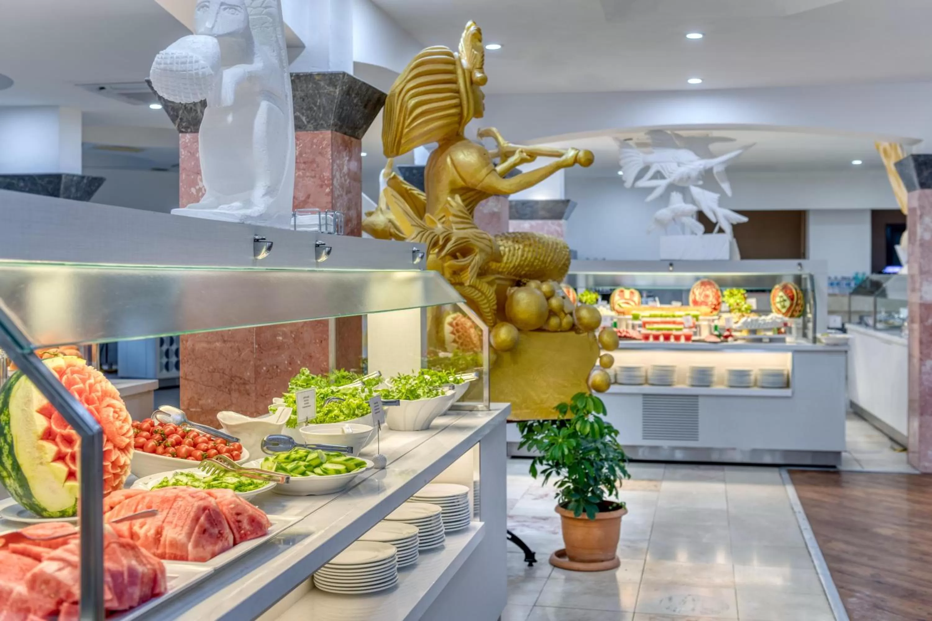 Restaurant/places to eat in Asteria Collection Side