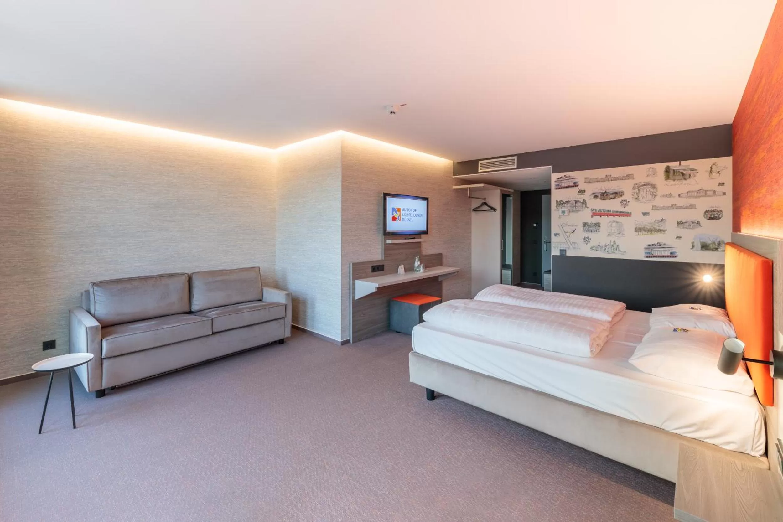 Photo of the whole room, Bed in Hotel am Rüssel