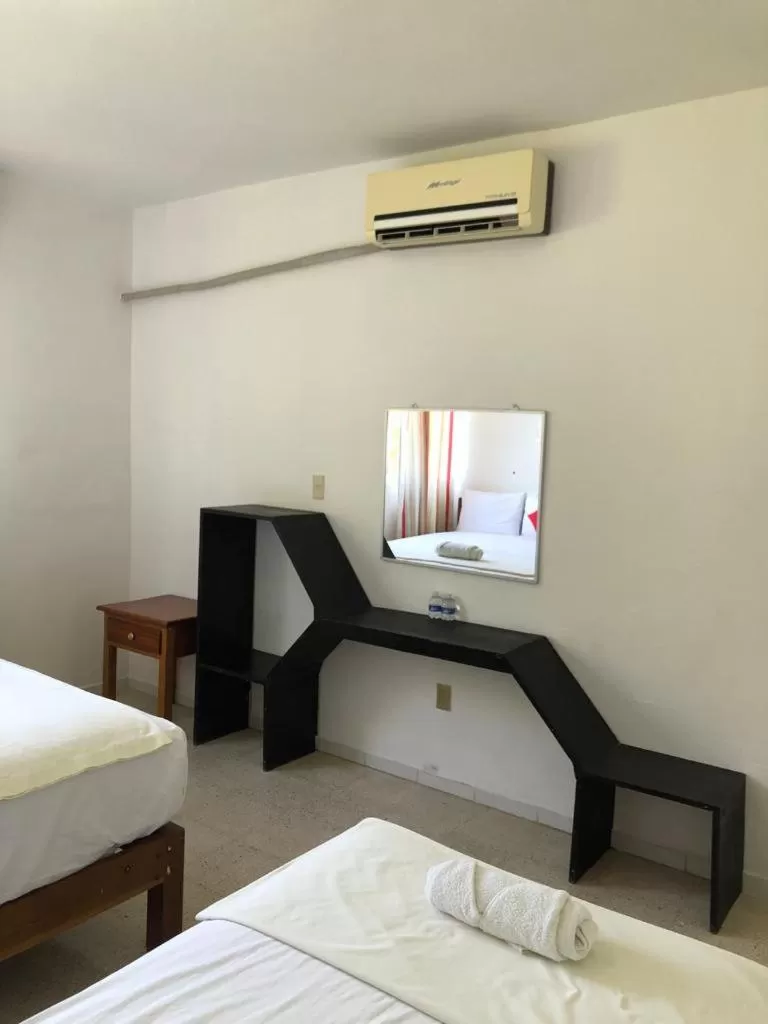 Photo of the whole room, Bed in Hotel Los Leones