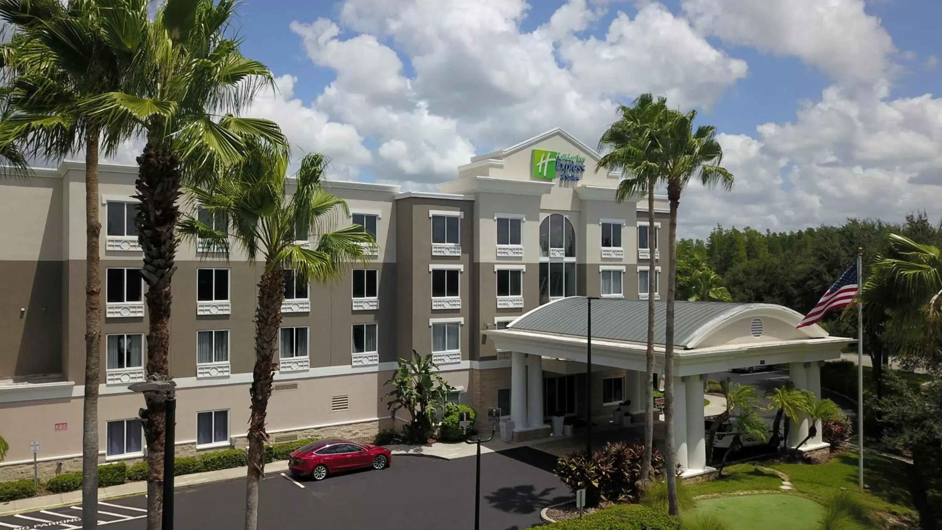Holiday Inn Express and Suites Tampa I-75 at Bruce B. Downs by IHG Holiday Inn Express and Suites Tampa I-75 at Bruce B. Downs by IHG