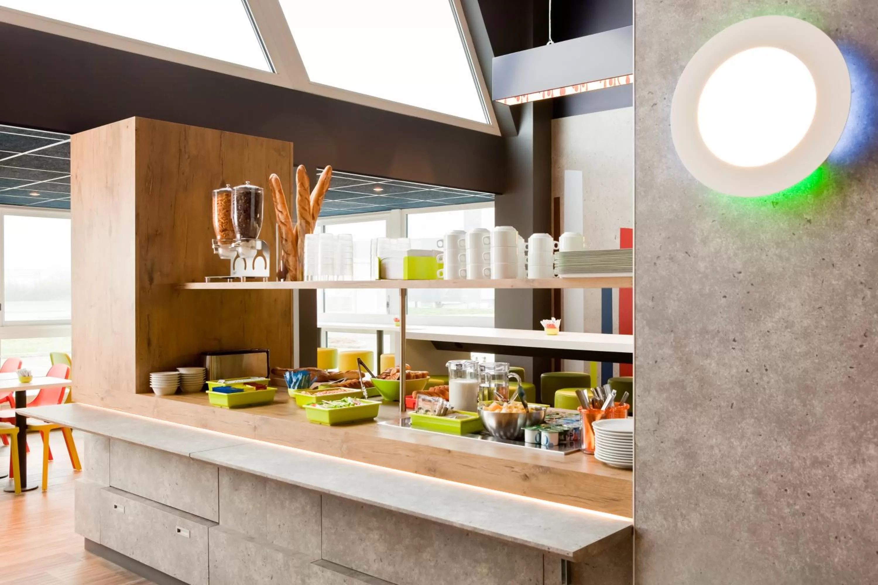 Restaurant/places to eat in ibis budget Pontault Combault RN4 Marne La Vallée