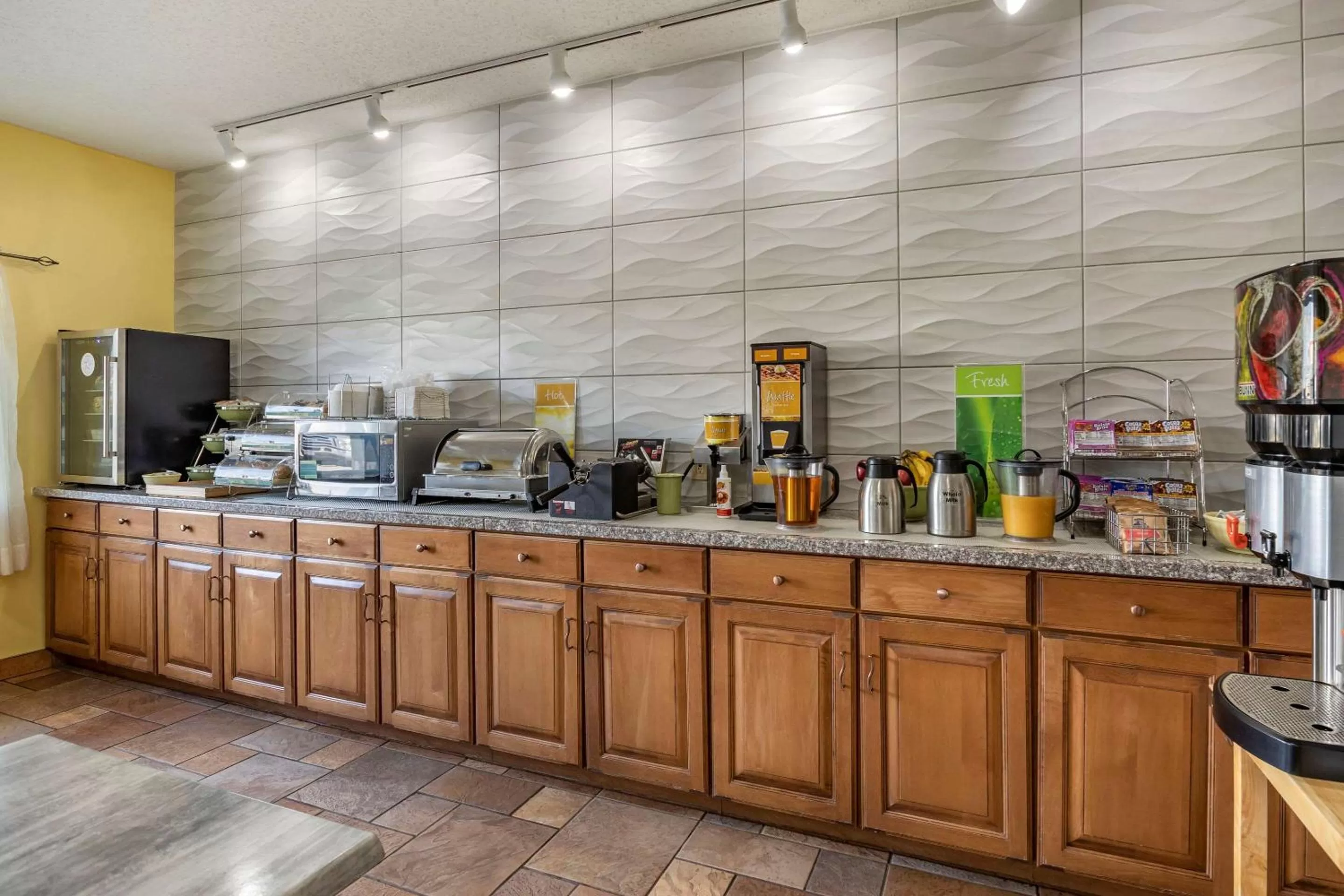 Restaurant/places to eat in Quality Inn Kirksville