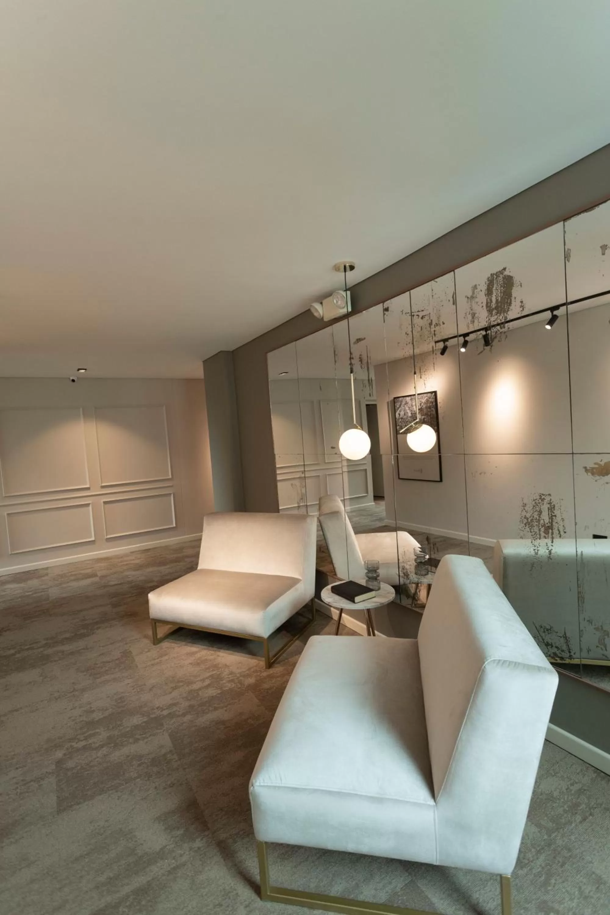 Seating area in 1616 Hotel