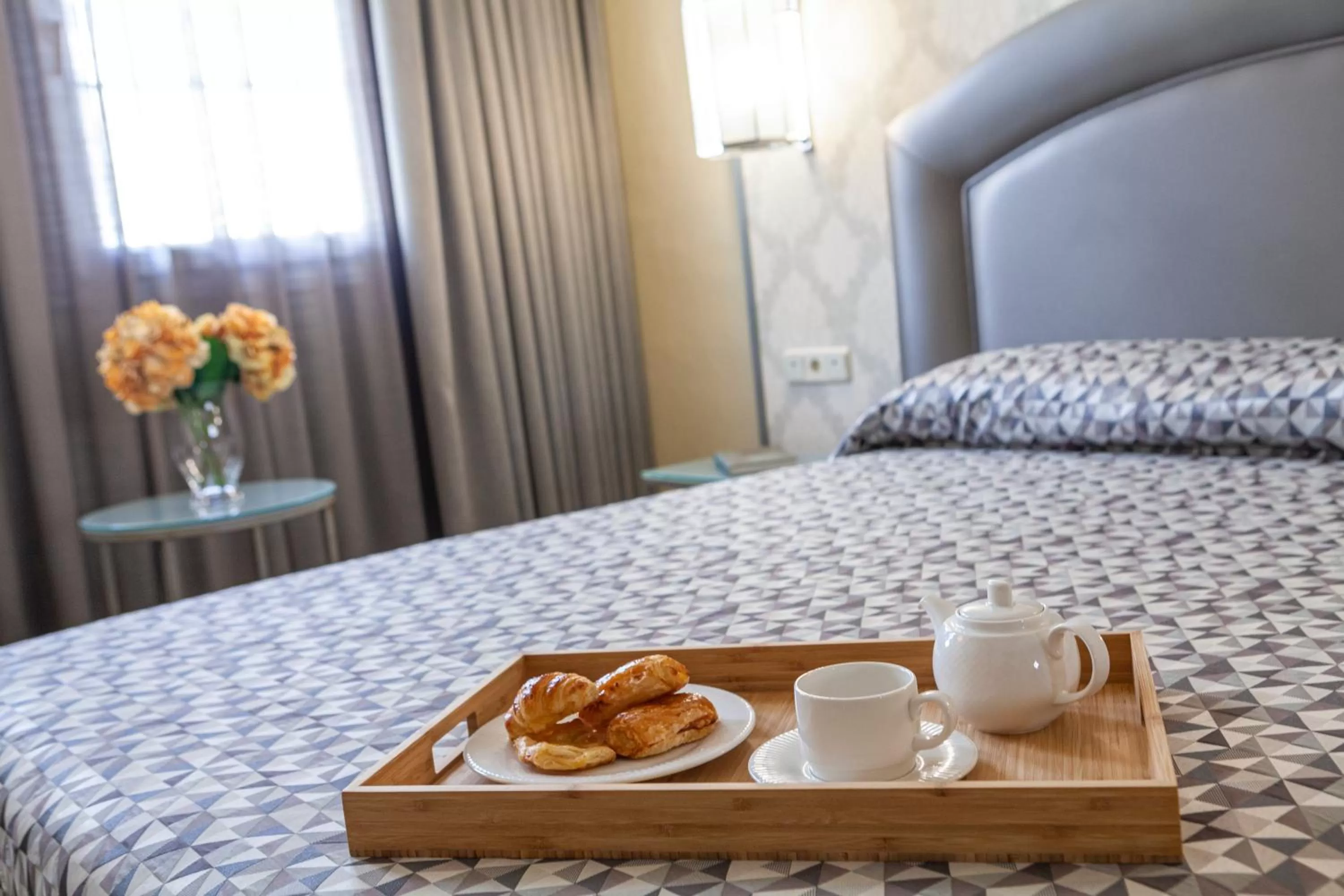 Photo of the whole room, Bed in Hotel Macià Alfaros