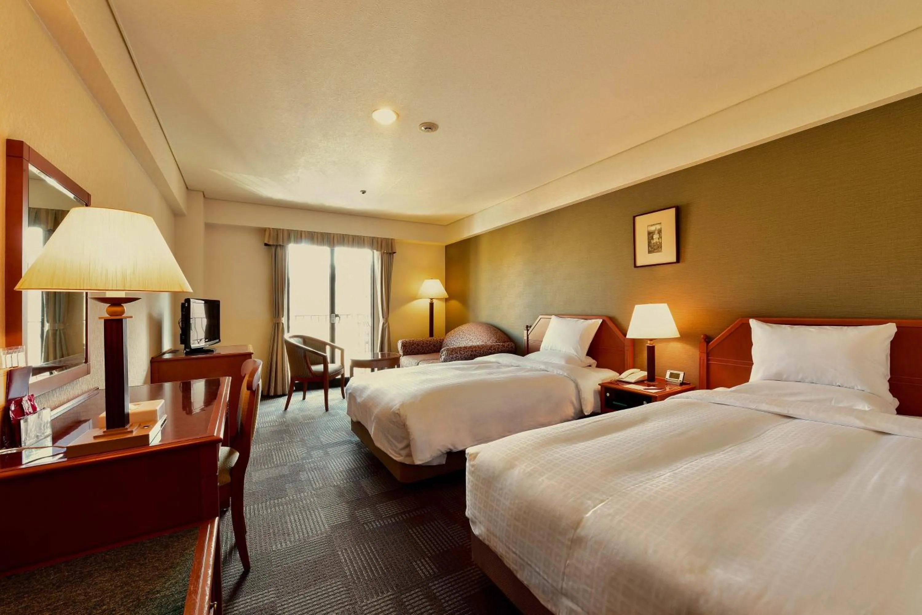 Photo of the whole room, Bed in ANA Crowne Plaza Hotel Nagasaki Gloverhill by IHG