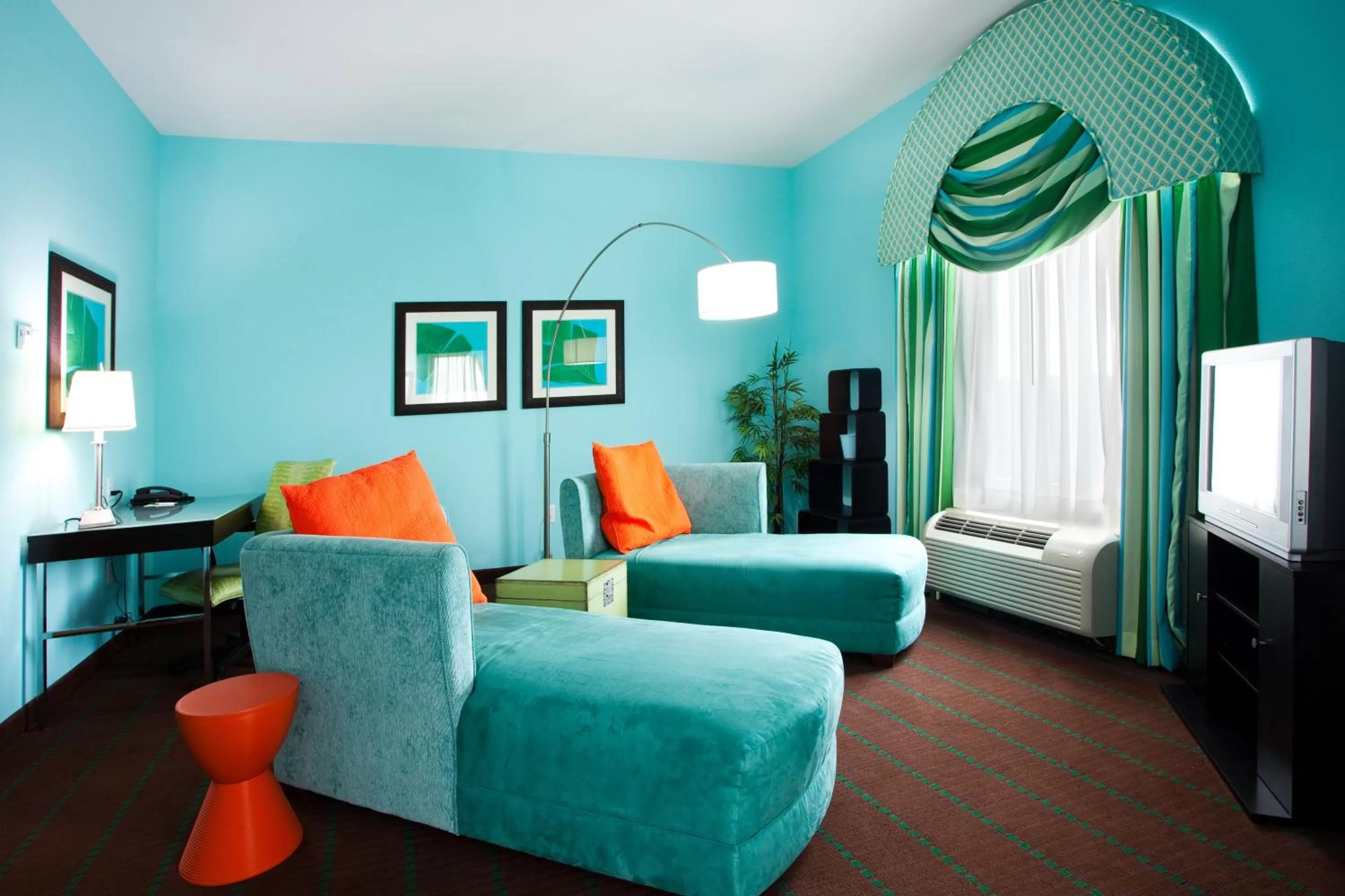 Photo of the whole room in Holiday Inn Hotel & Suites Ocala Conference Center by IHG