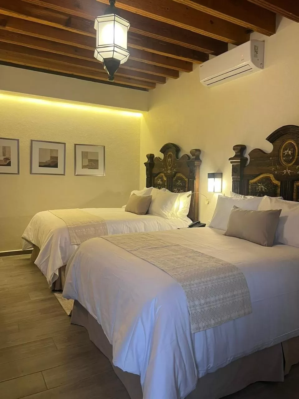Photo of the whole room, Bed in HOTEL BOUTIQUE CASA CRISTINA