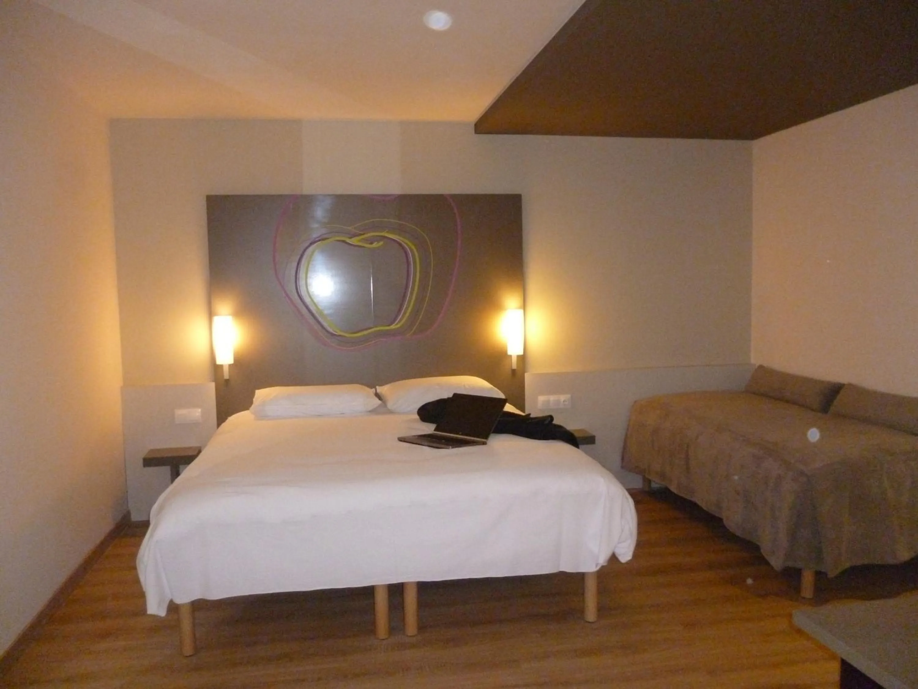 Bedroom, Bed in Hotel Ibis Styles Lleida Torrefarrera