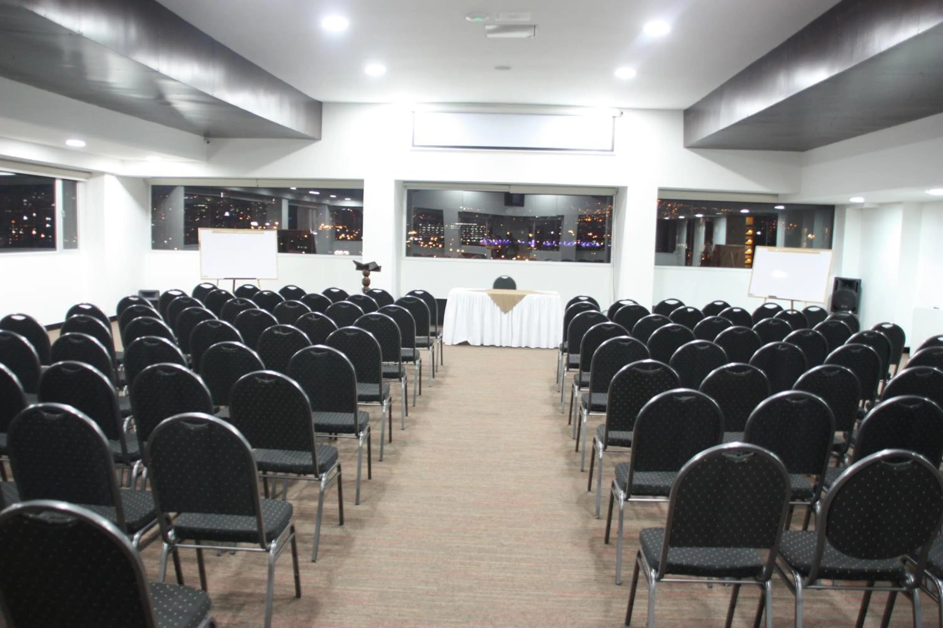 Business facilities in Hotel Boutique City Center