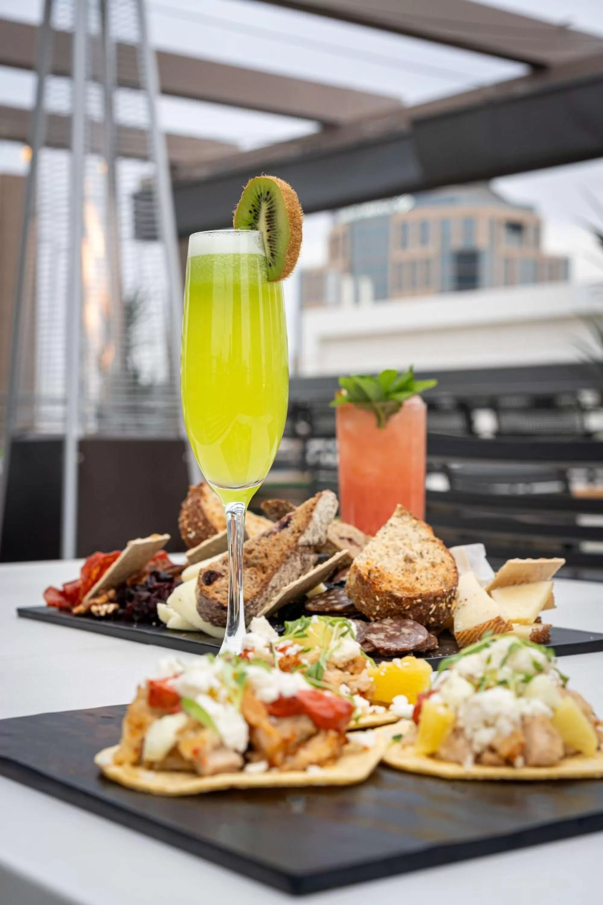 Restaurant/places to eat in Hilton Garden Inn Phoenix Downtown