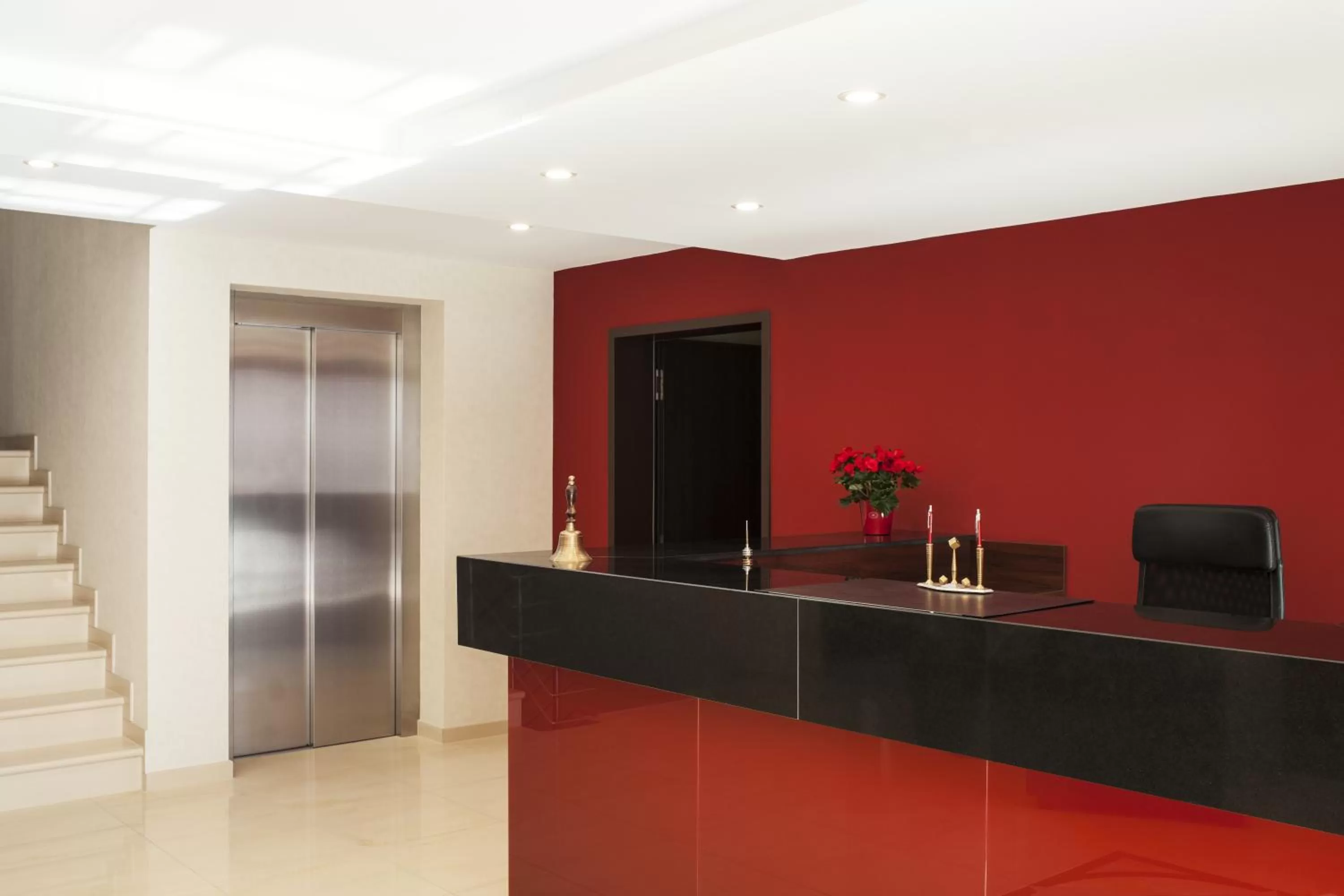 Lobby or reception in Aparthotel DeLuxe