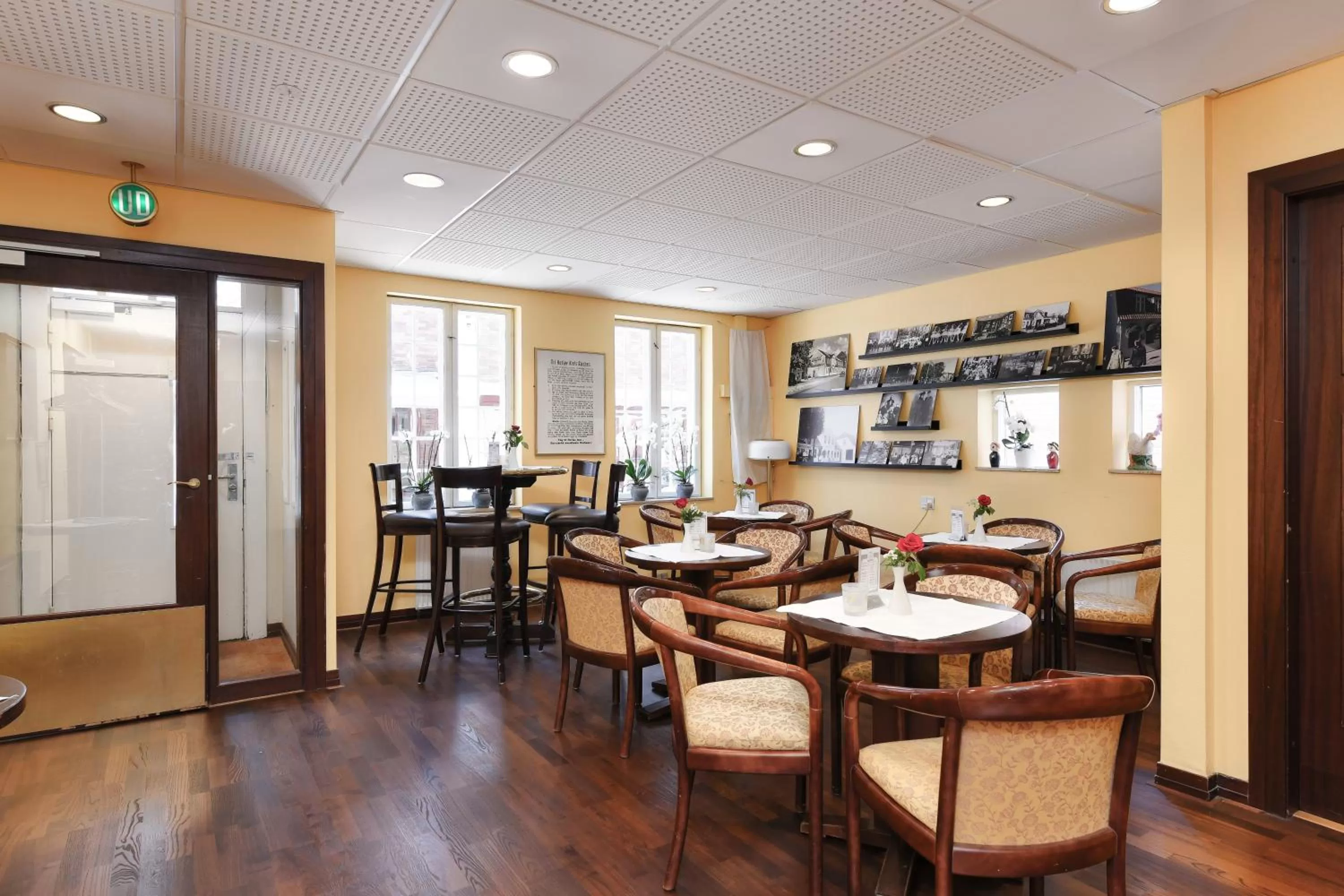 Living room, Restaurant/Places to Eat in Herlev Kro og Hotel