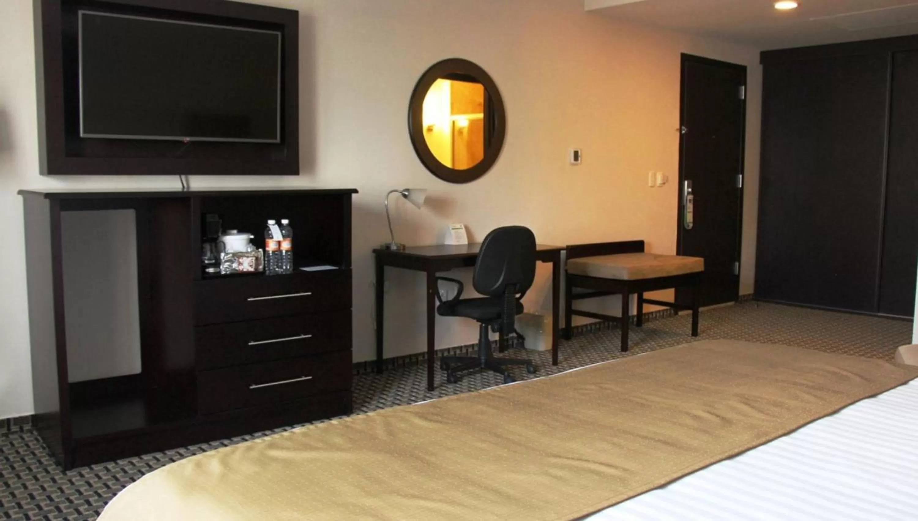 Decorative detail in Holiday Inn Mexico Santa Fe by IHG