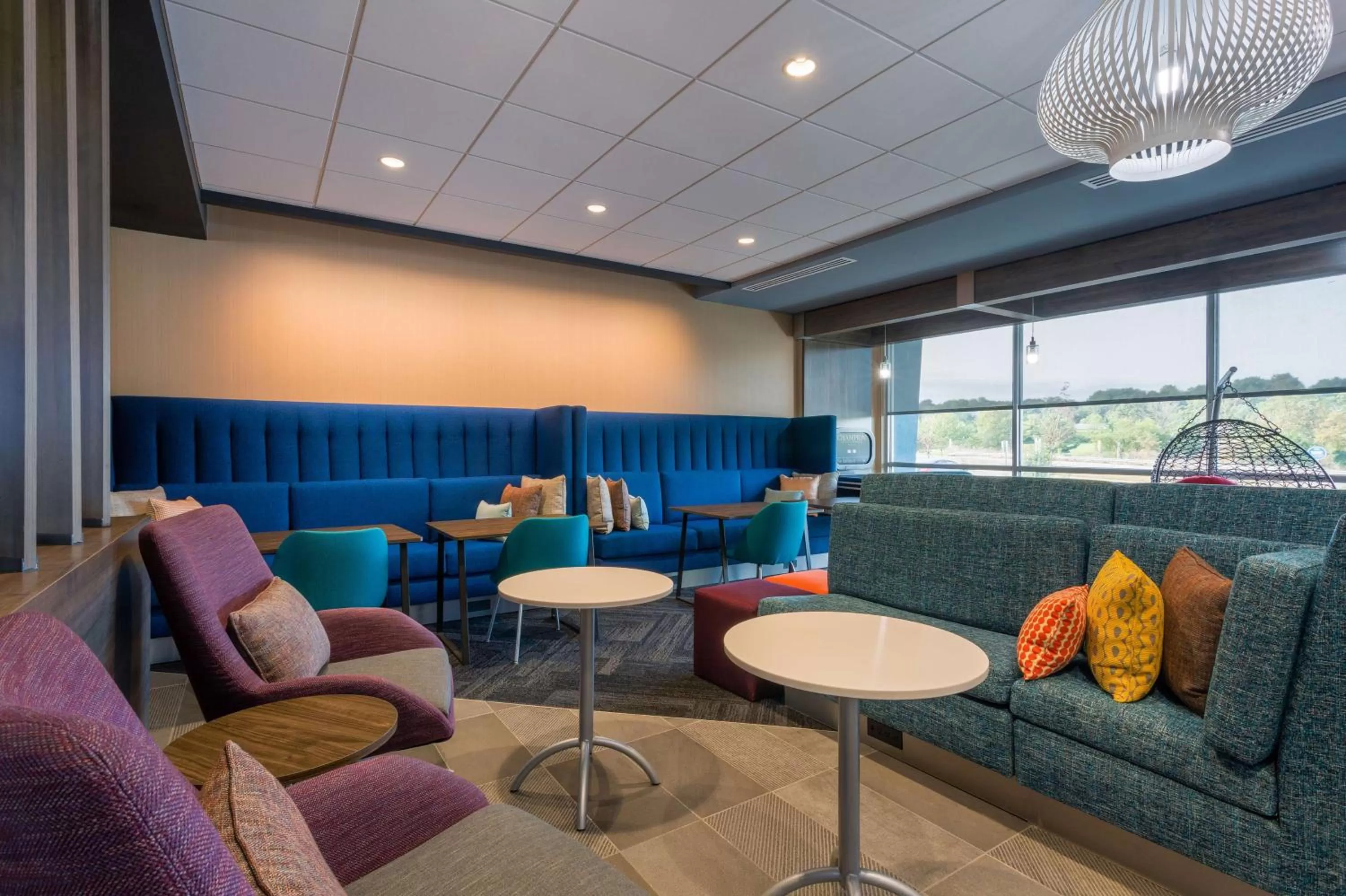 Lobby or reception in Tru By Hilton Radford