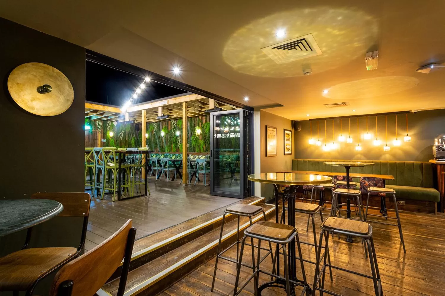 Restaurant/places to eat in The Market House