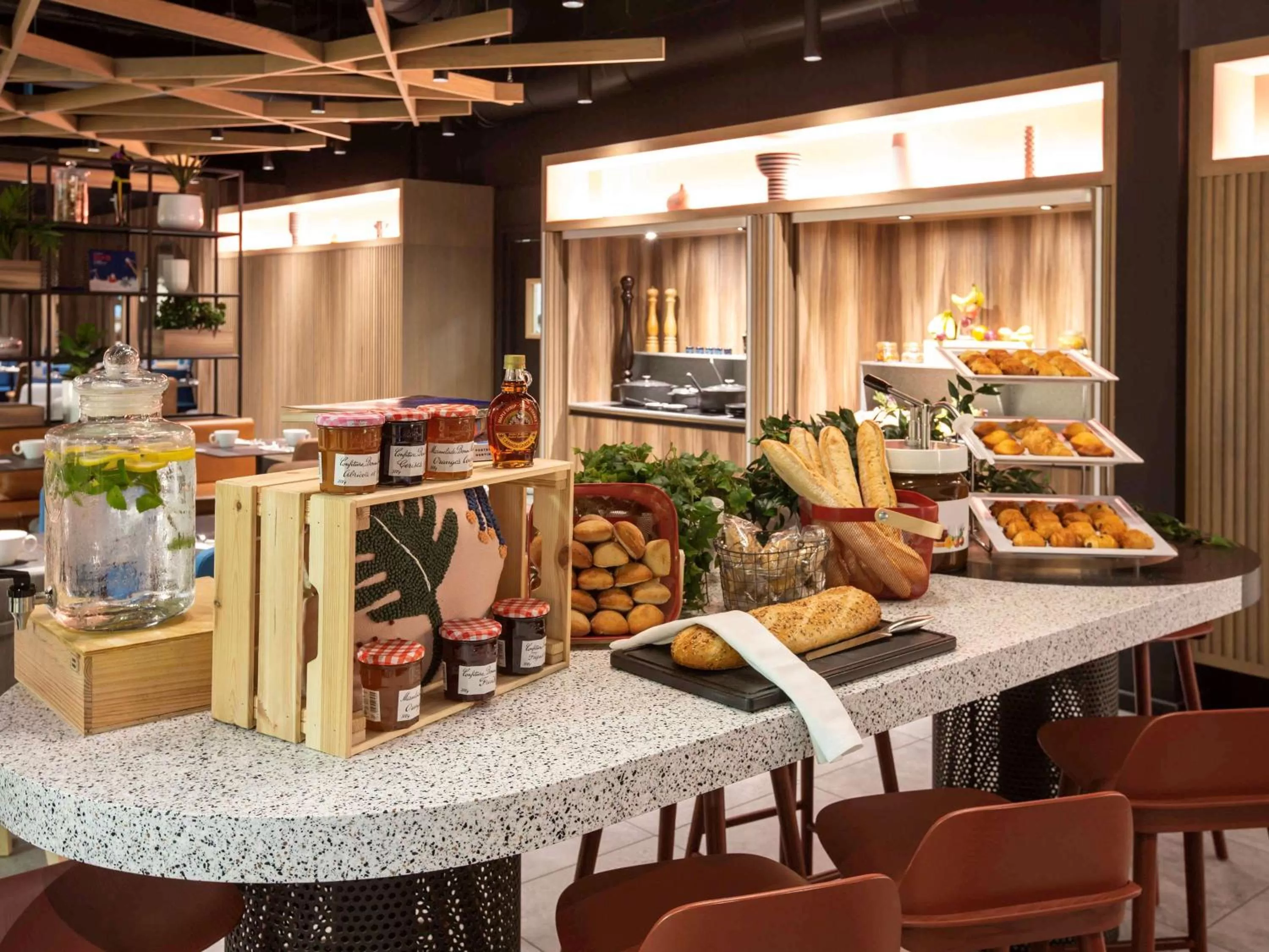Restaurant/places to eat in Novotel Strasbourg Centre Halles