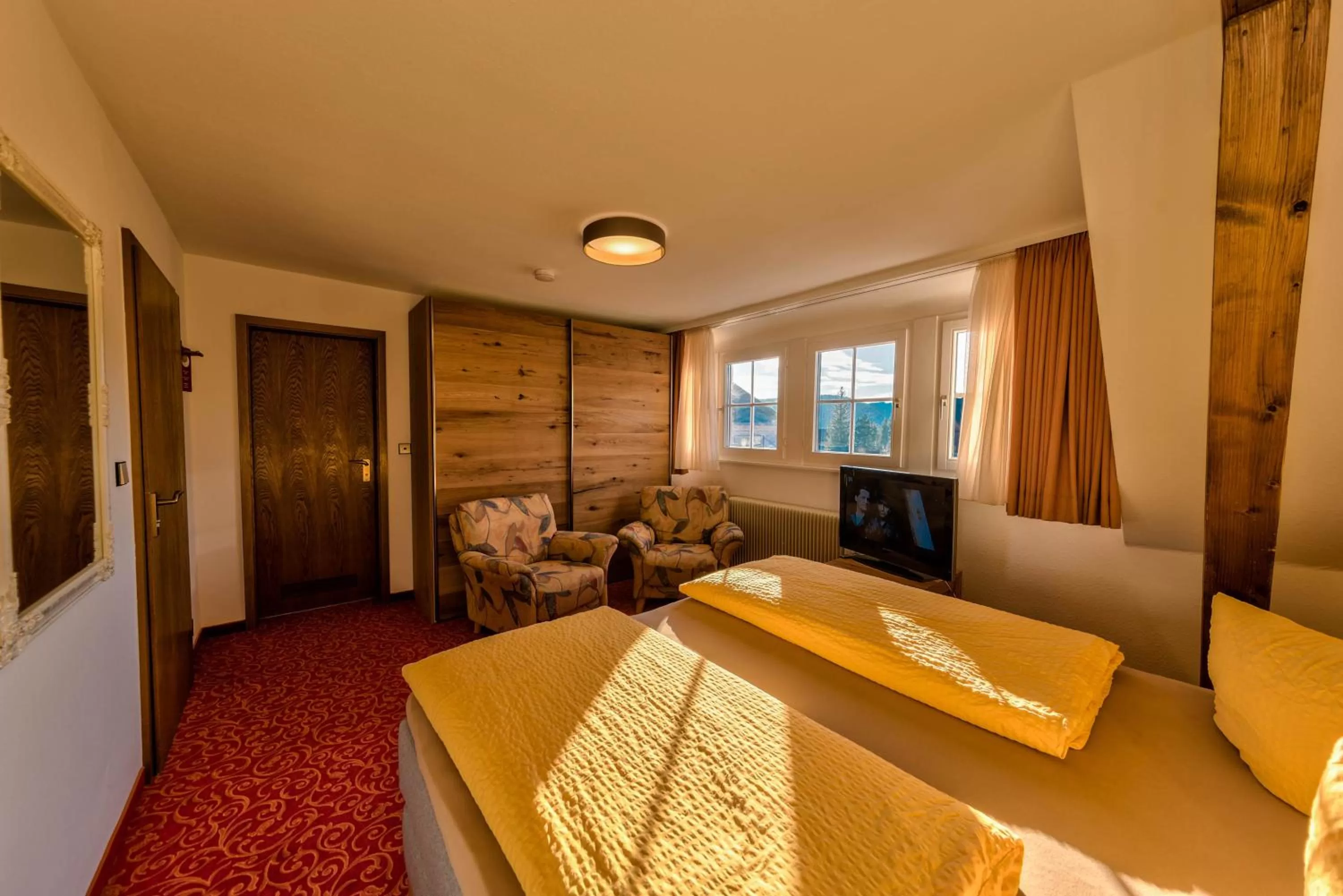 Photo of the whole room, Bed in Hotel Sonneneck Titisee -Adults Only-