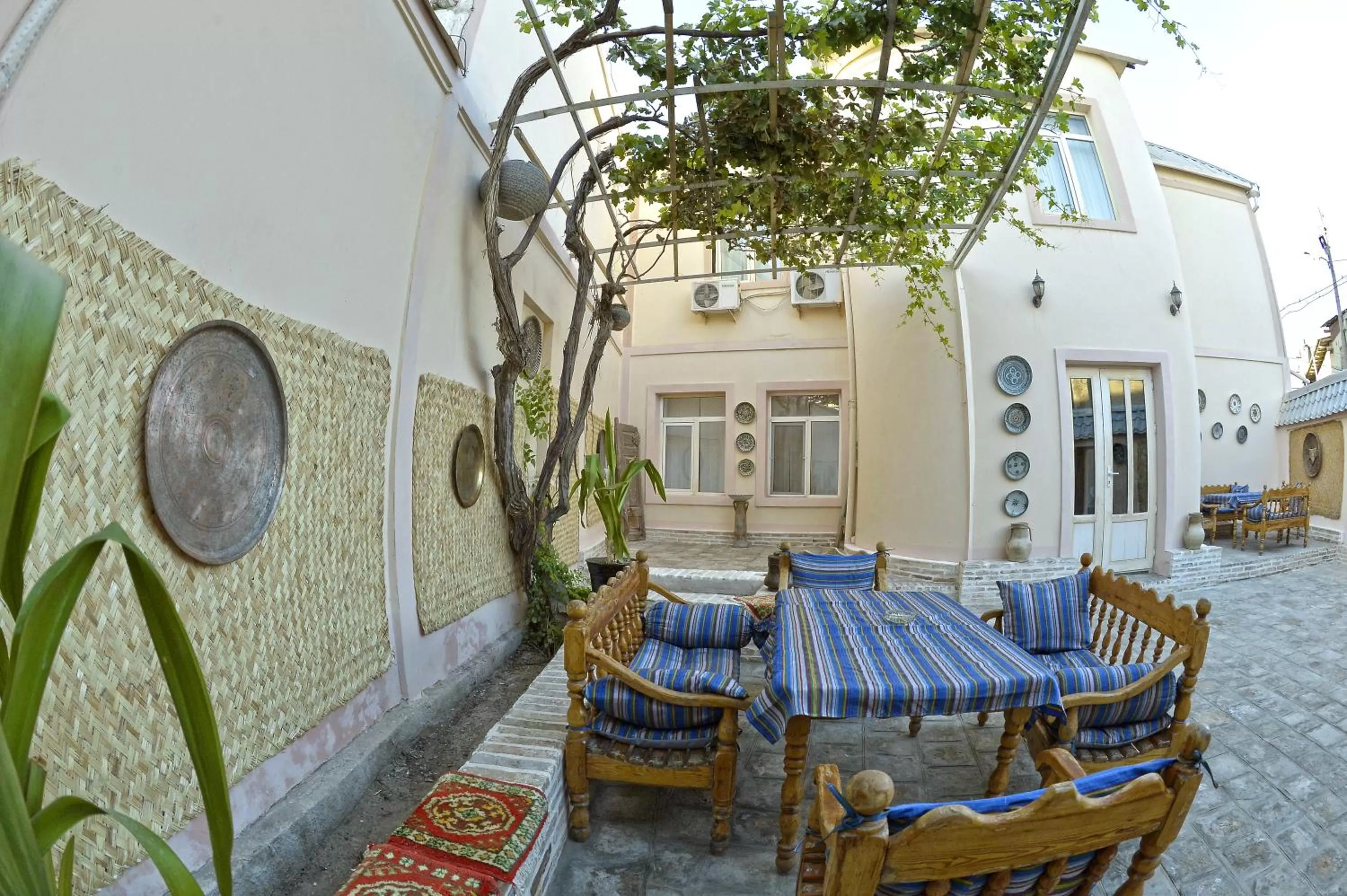 Patio in Minzifa Inn