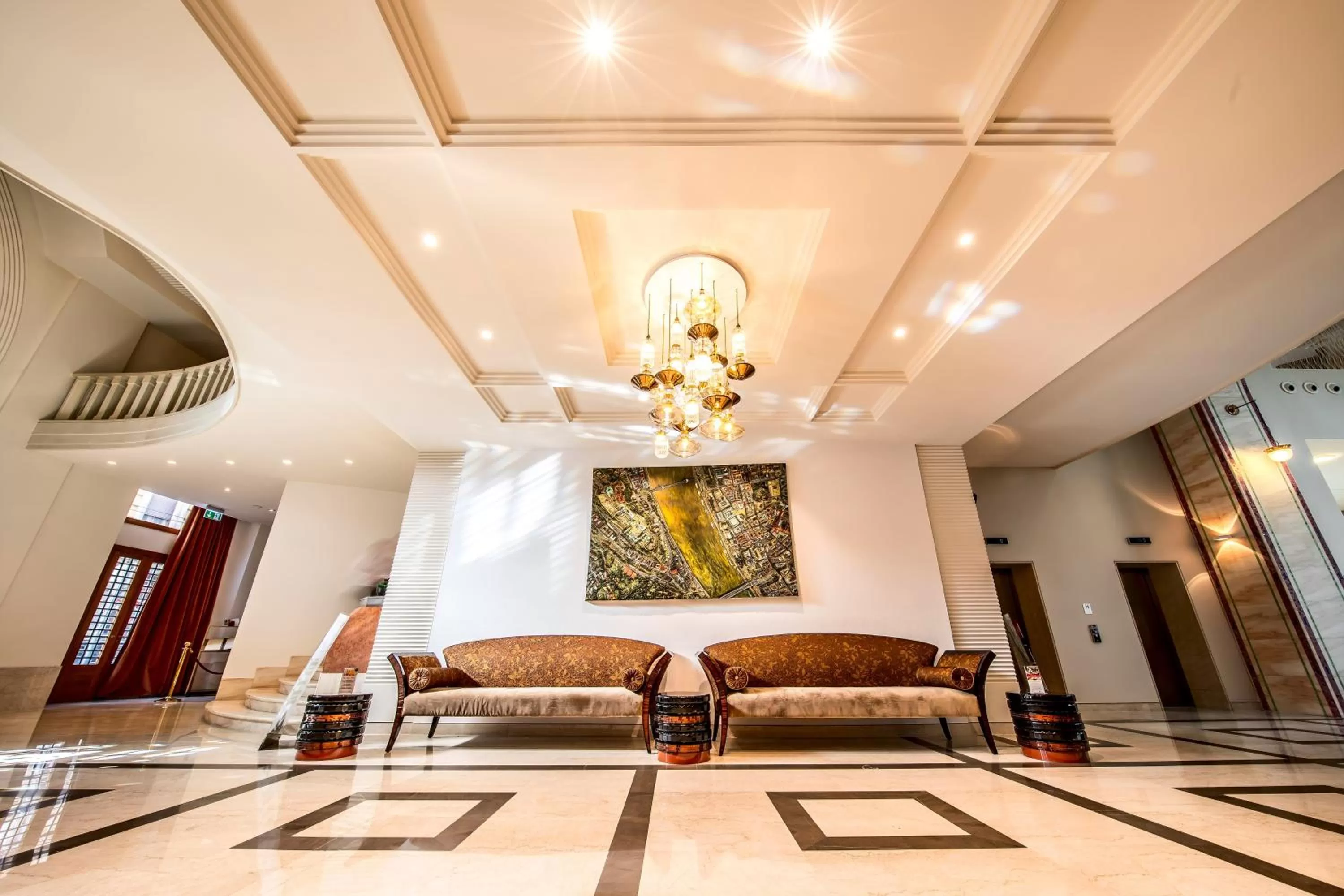 Lobby or reception in Continental Hotel Budapest