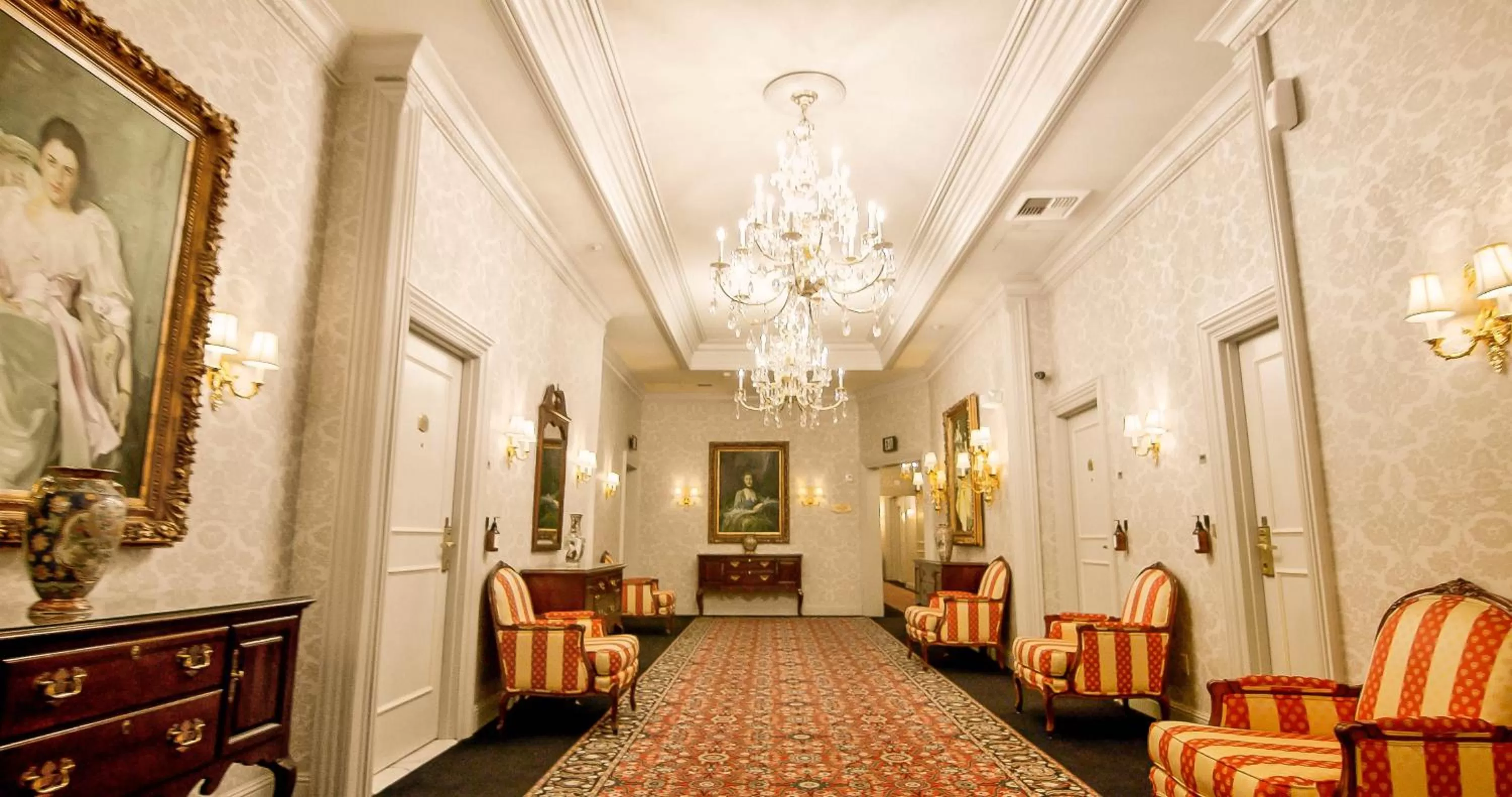 Decorative detail in The Bristol Hotel Campbell San Jose