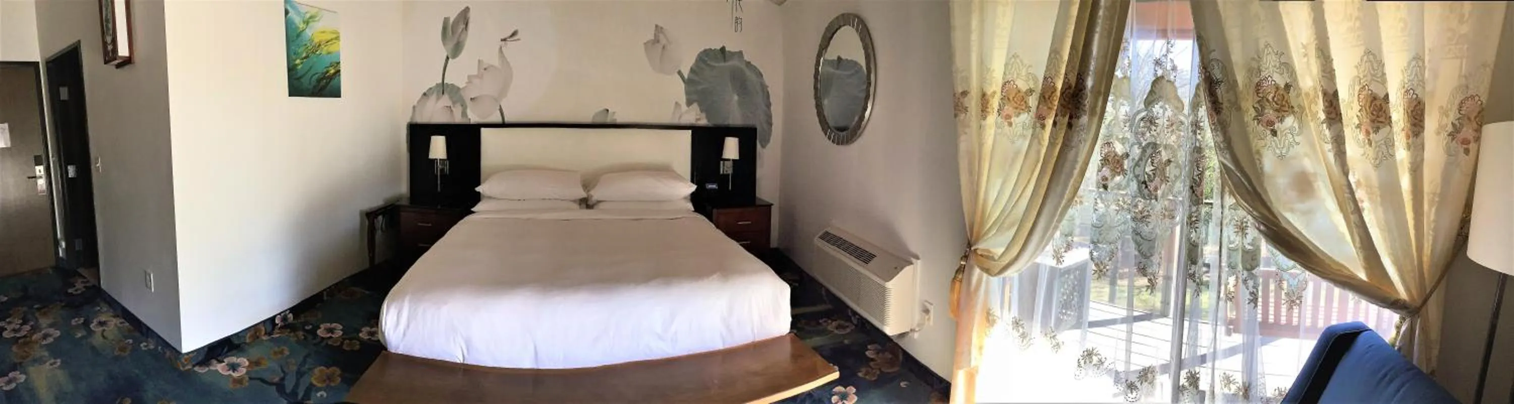 Bed in Wangshi China Palace