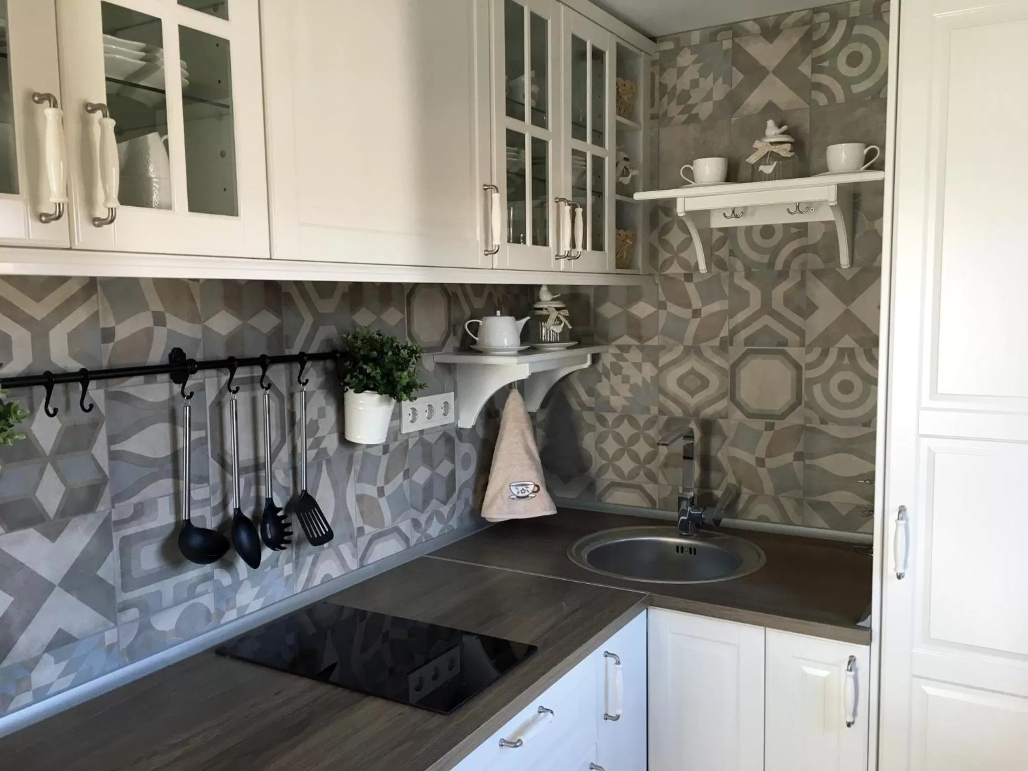 Kitchen or kitchenette in Family Hotel Agoncev