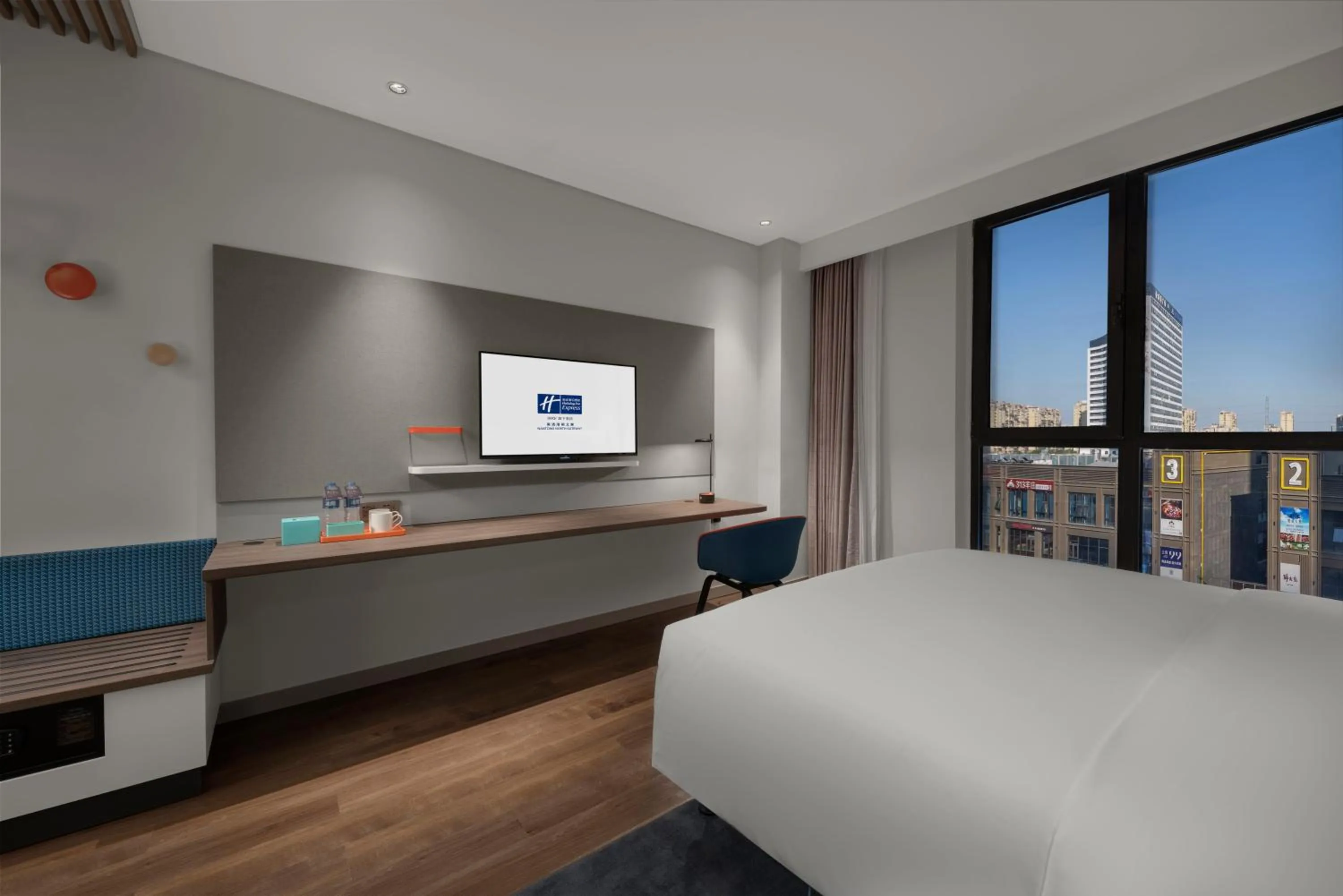 Bed in Holiday Inn Express Nantong North Gateway by IHG