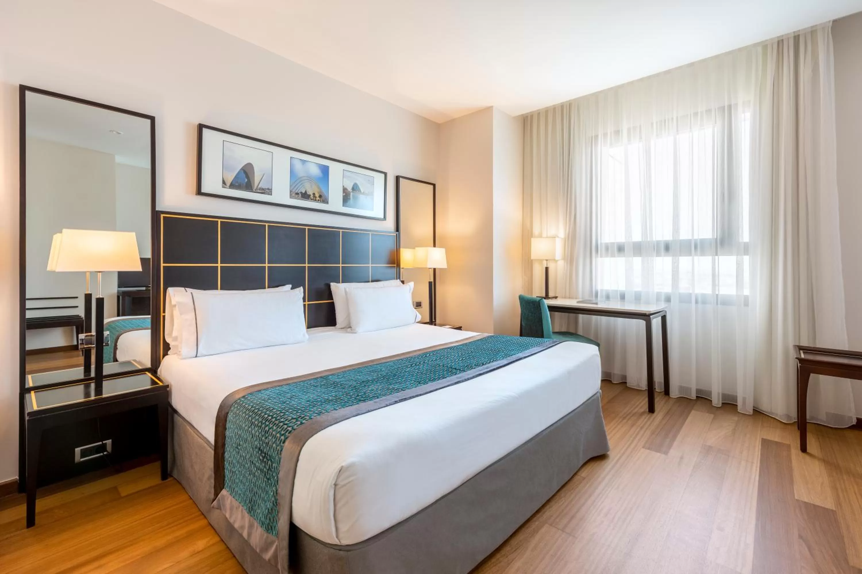 Bed in Eurostars Gran Valencia