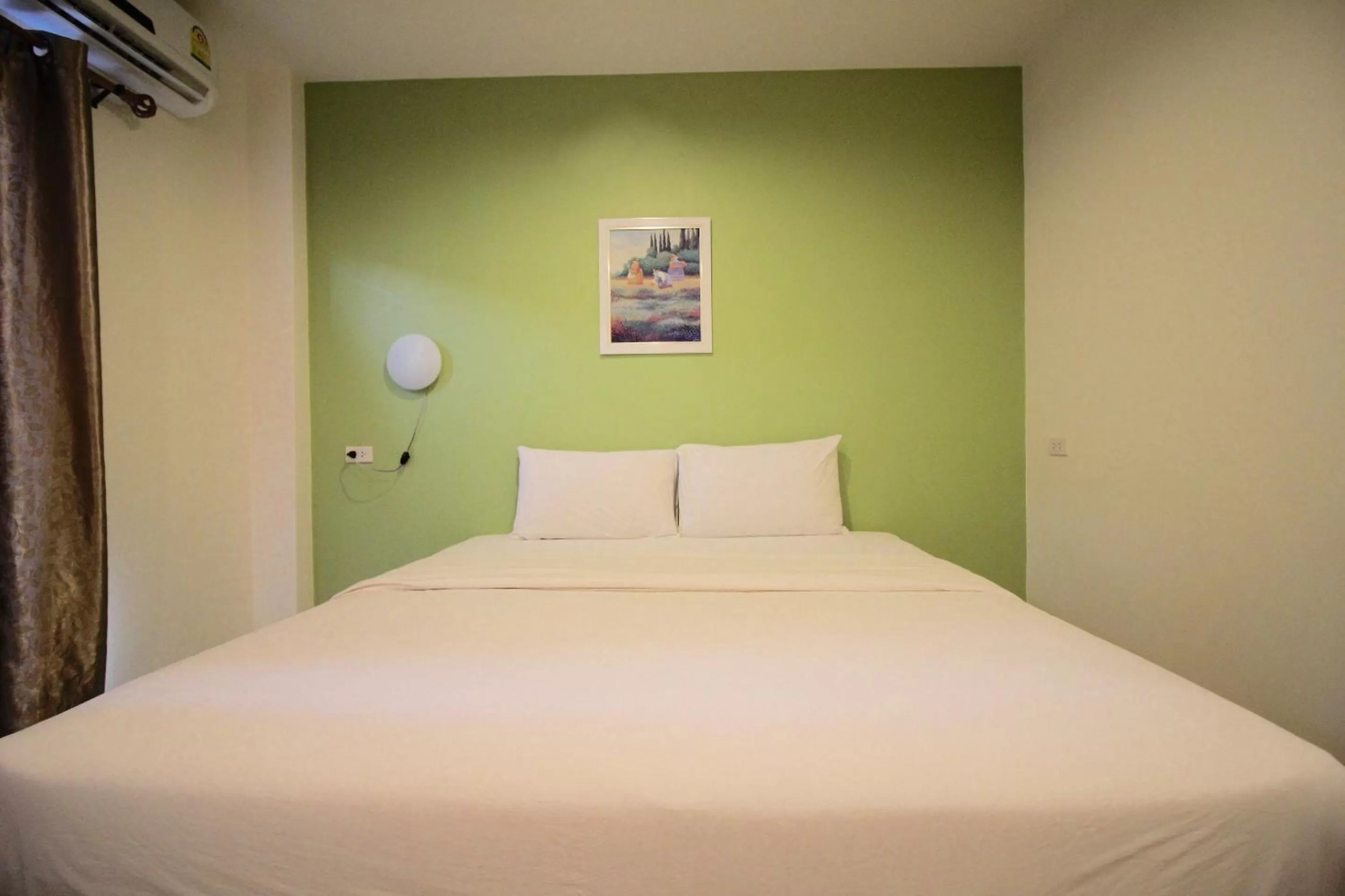 Bed in Green Apple Villa