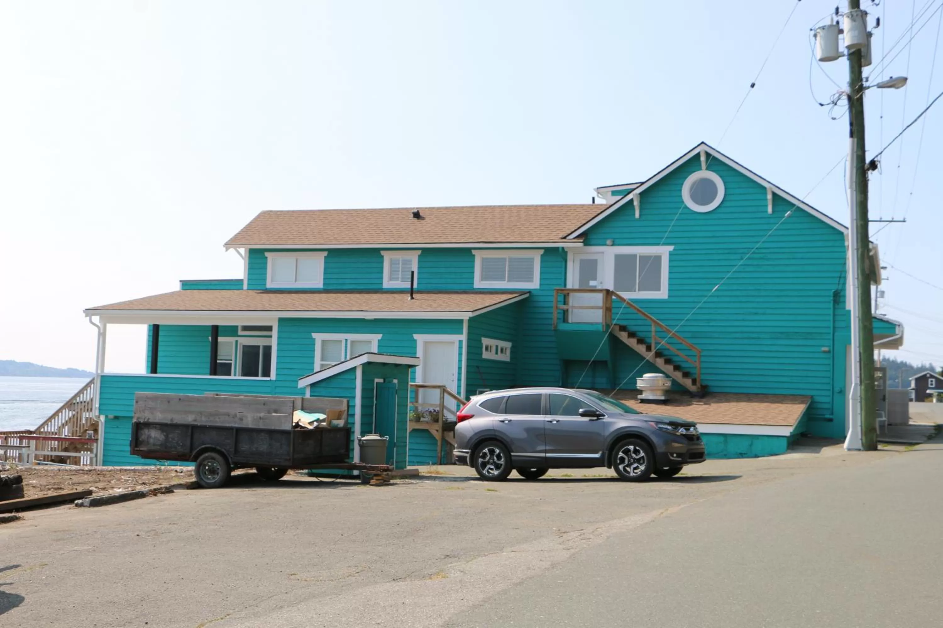 Property building in Nimpkish Hotel