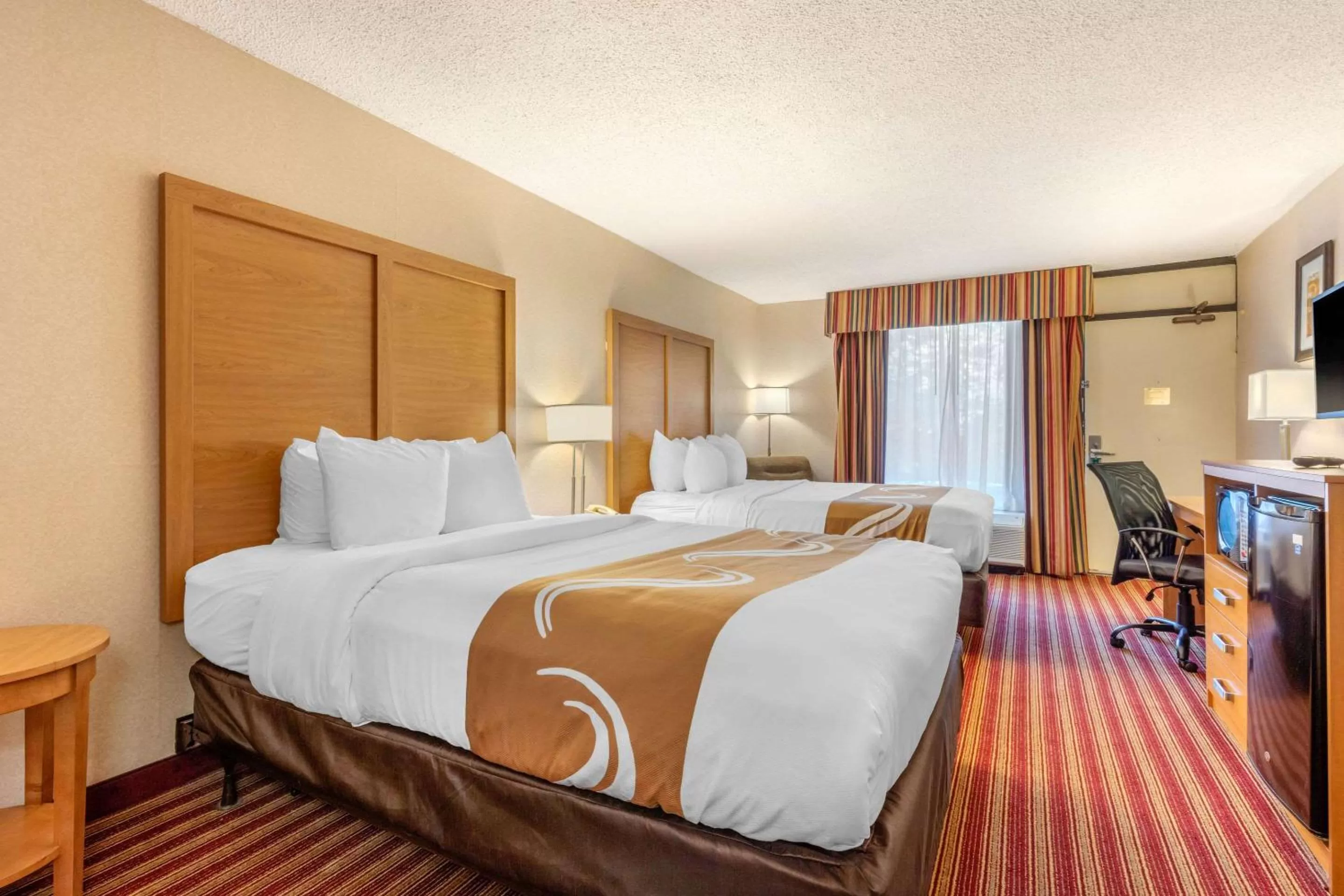 Photo of the whole room, Bed in Quality Inn Exit 4