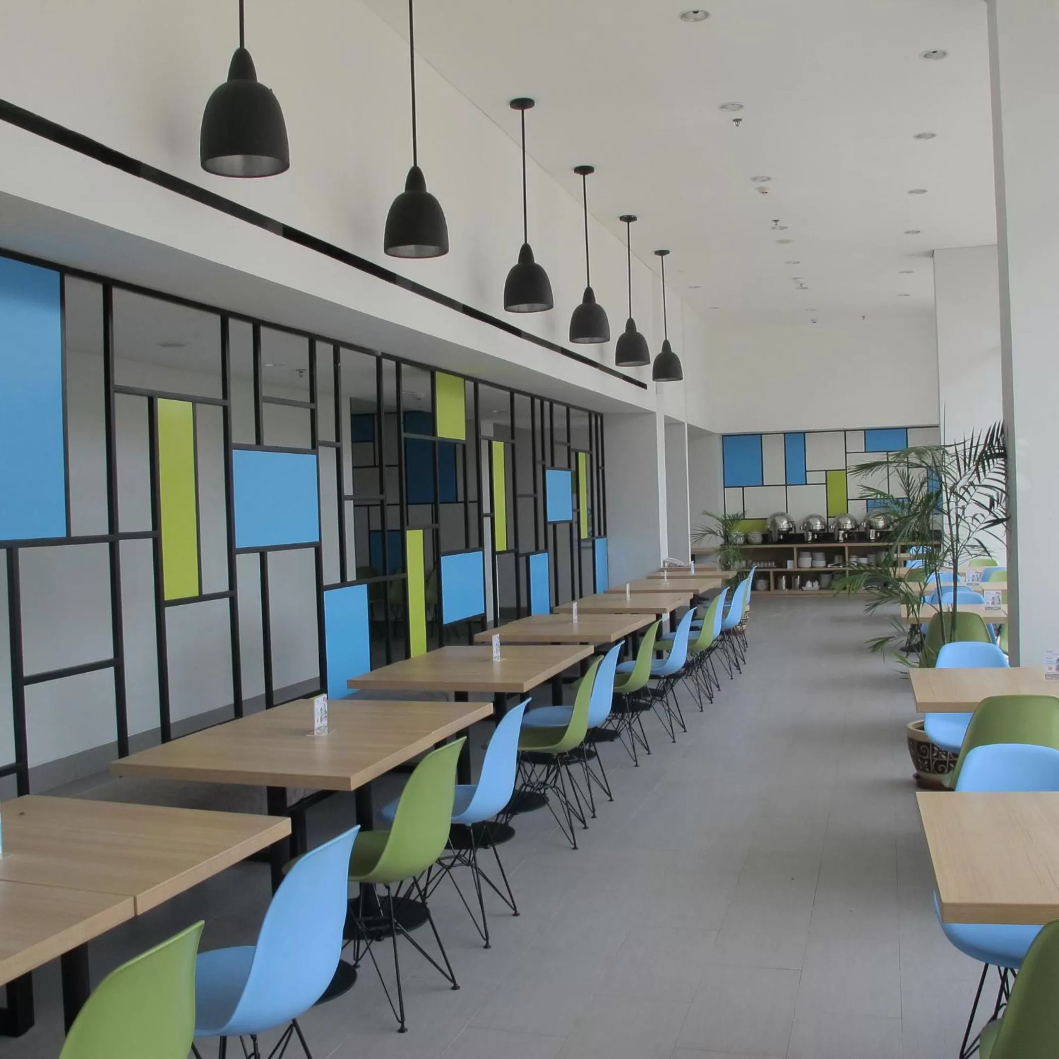 Restaurant/places to eat in Hotel Citradream Cirebon