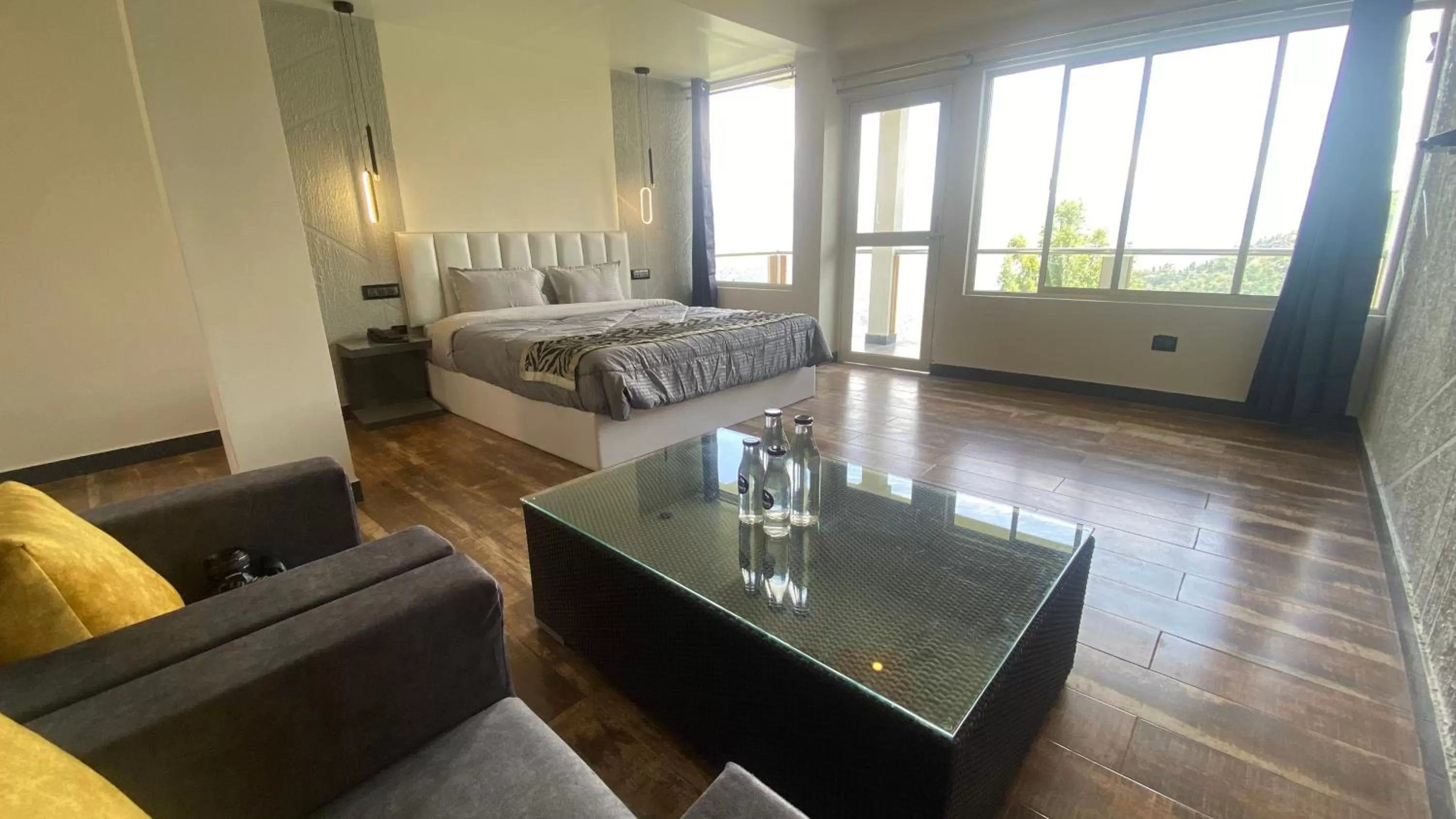 Bed in Sood's Himalayan Vista