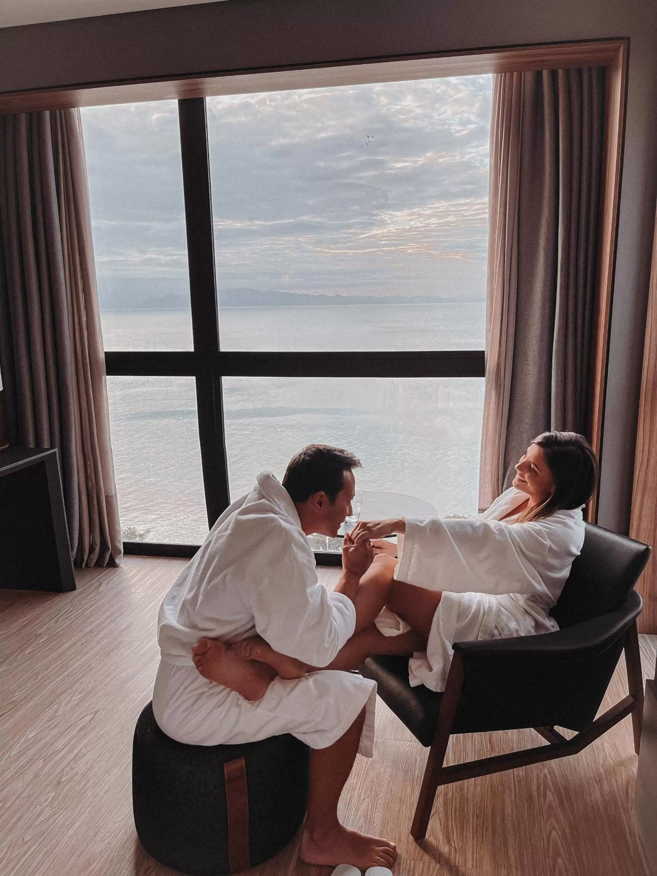 People in LK Design Hotel Florianópolis