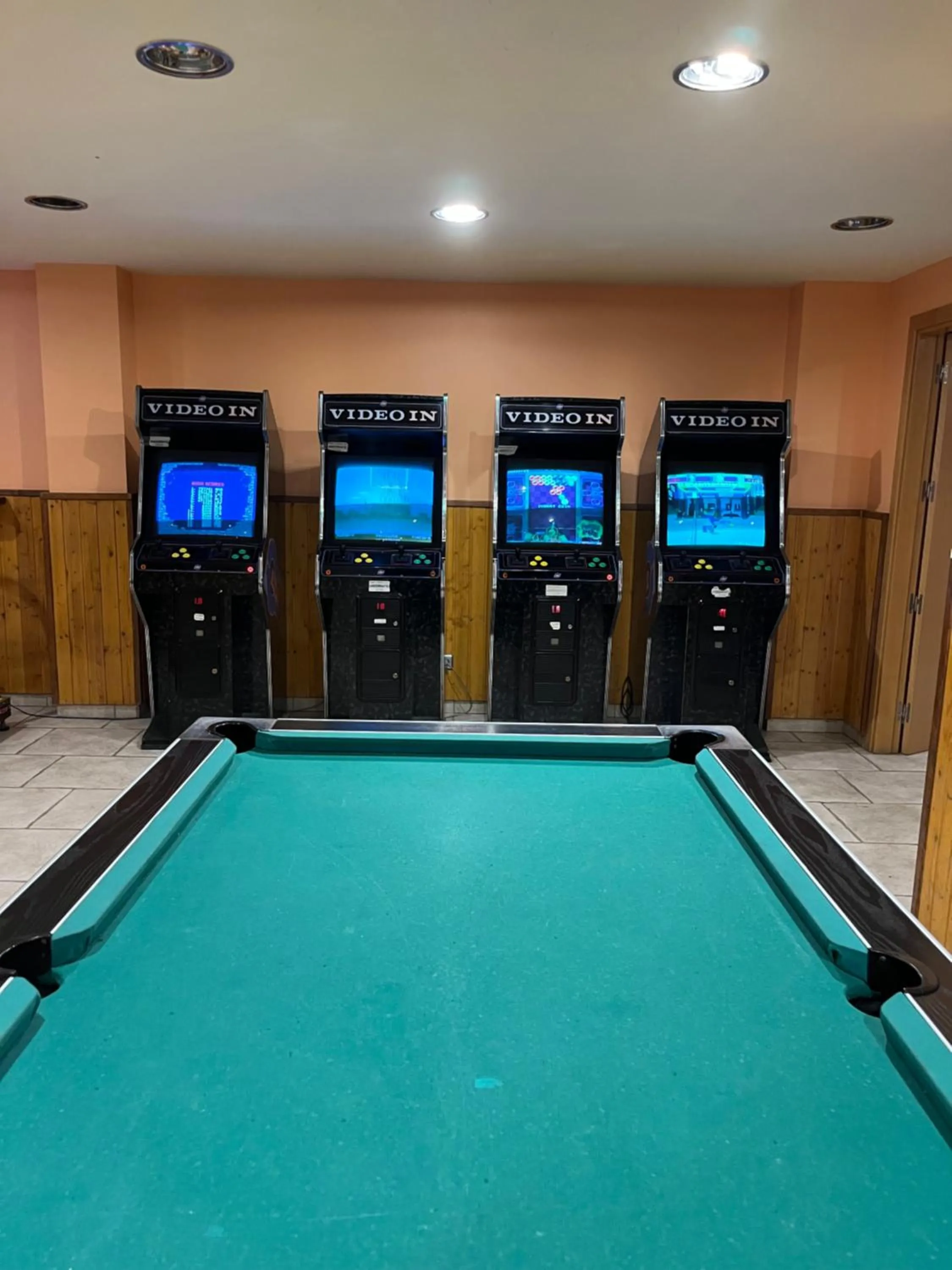 Billiard, Billiards in Wuau! Hotel Segle XX