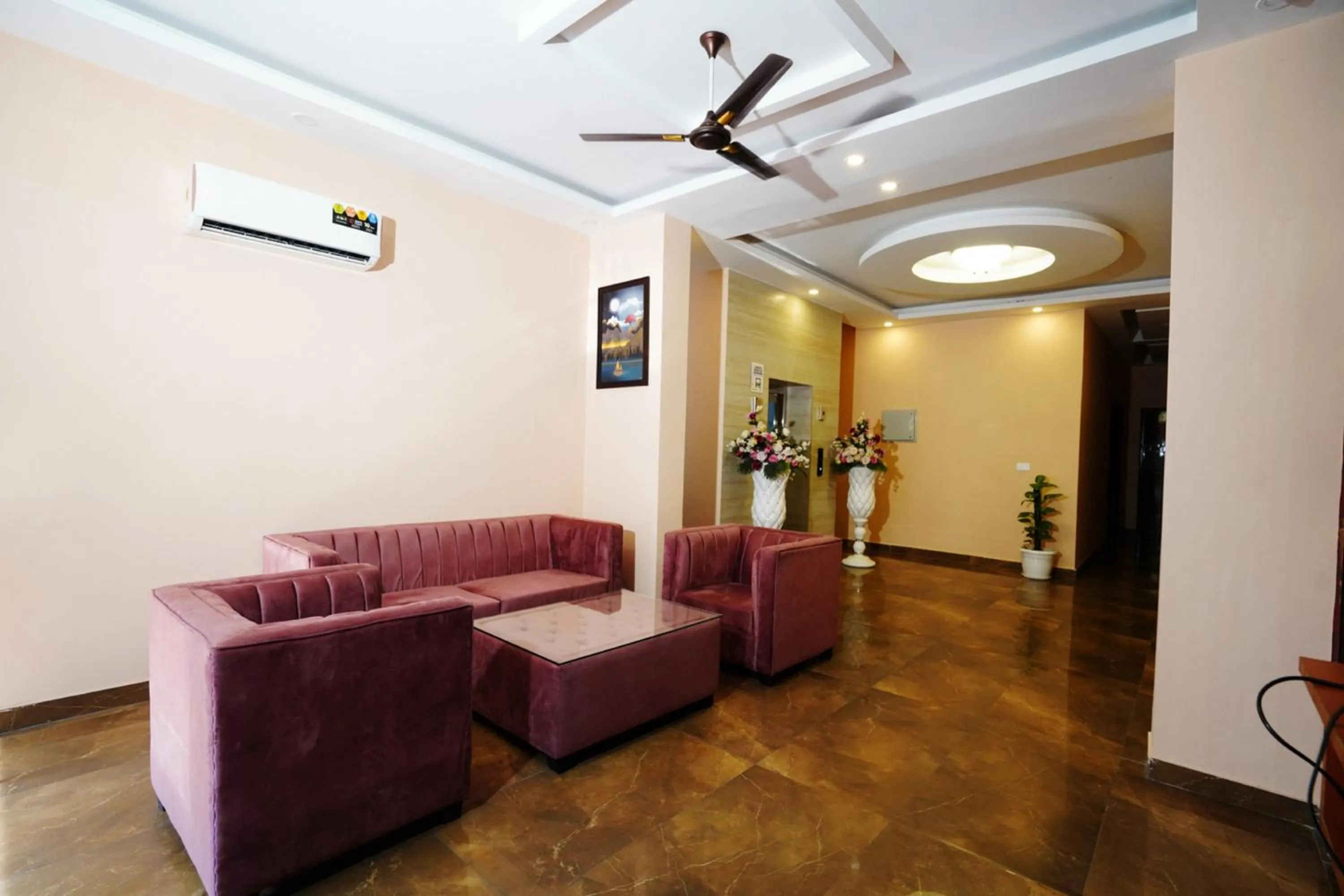 Seating area in ExpoMart Inn