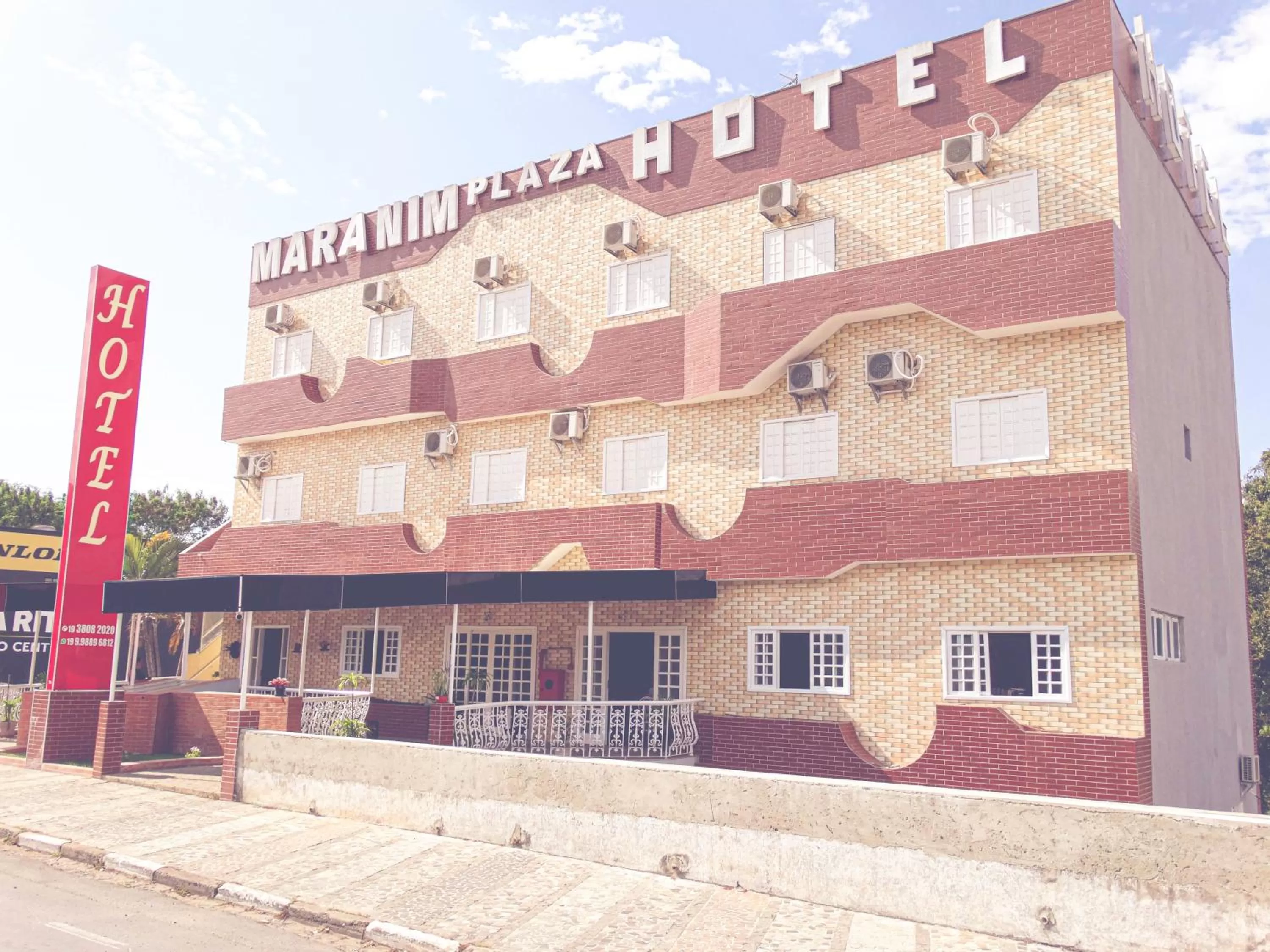 Property Building in Maranim Plaza Hotel