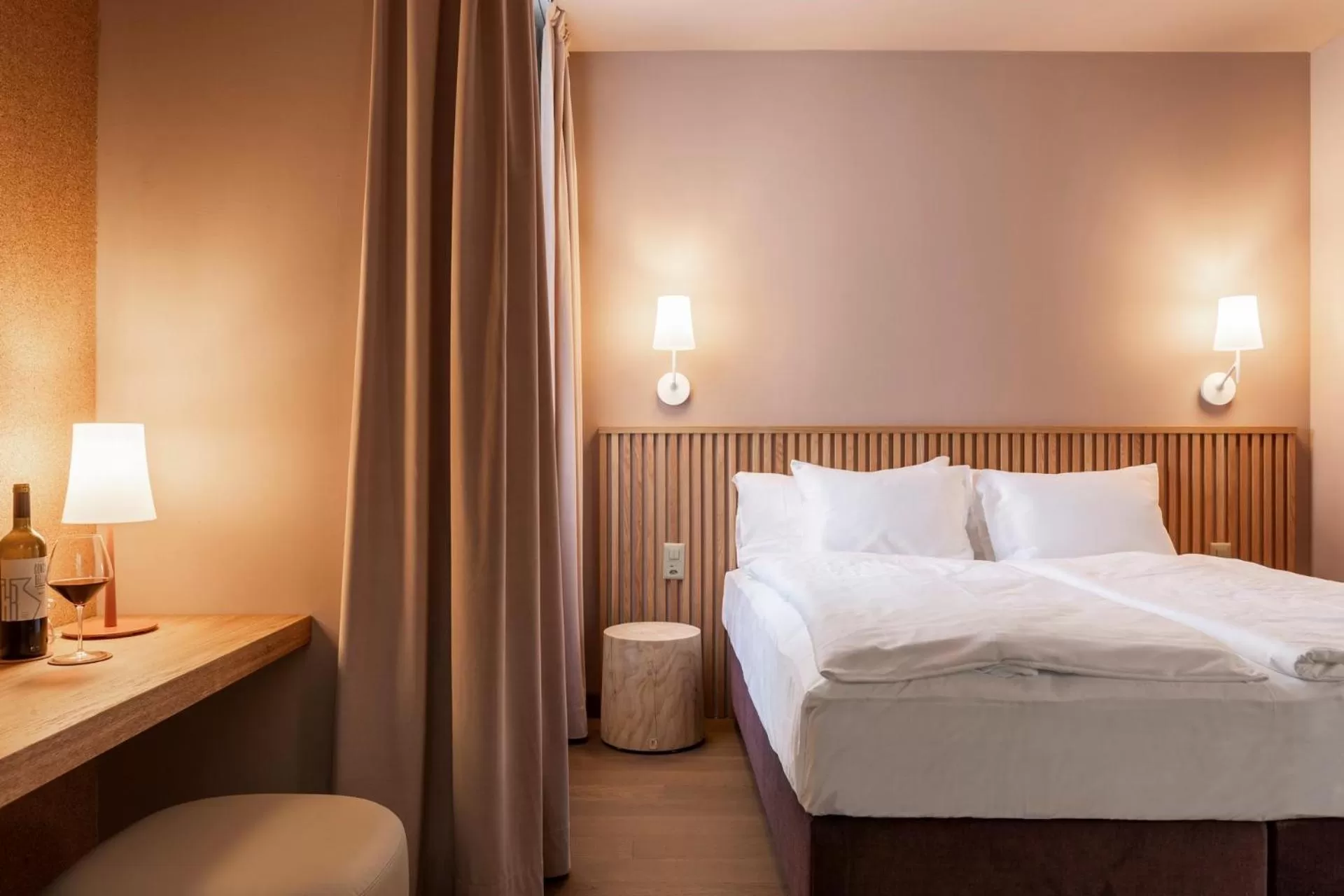 Bed in Conca Bella Boutique Hotel & Wine Experience