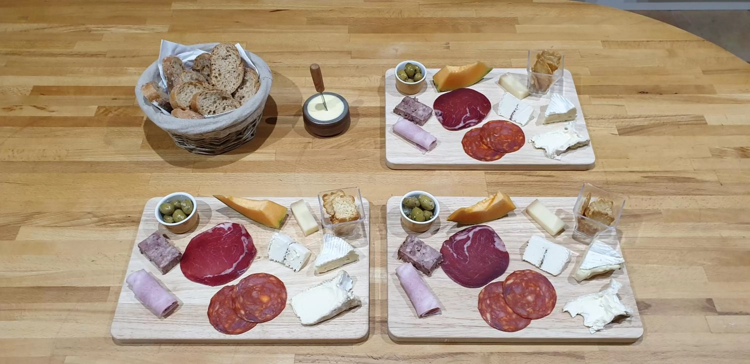 Food in B&B Des Histoires d'Anges - Côté Jardin - Accueil Vélo