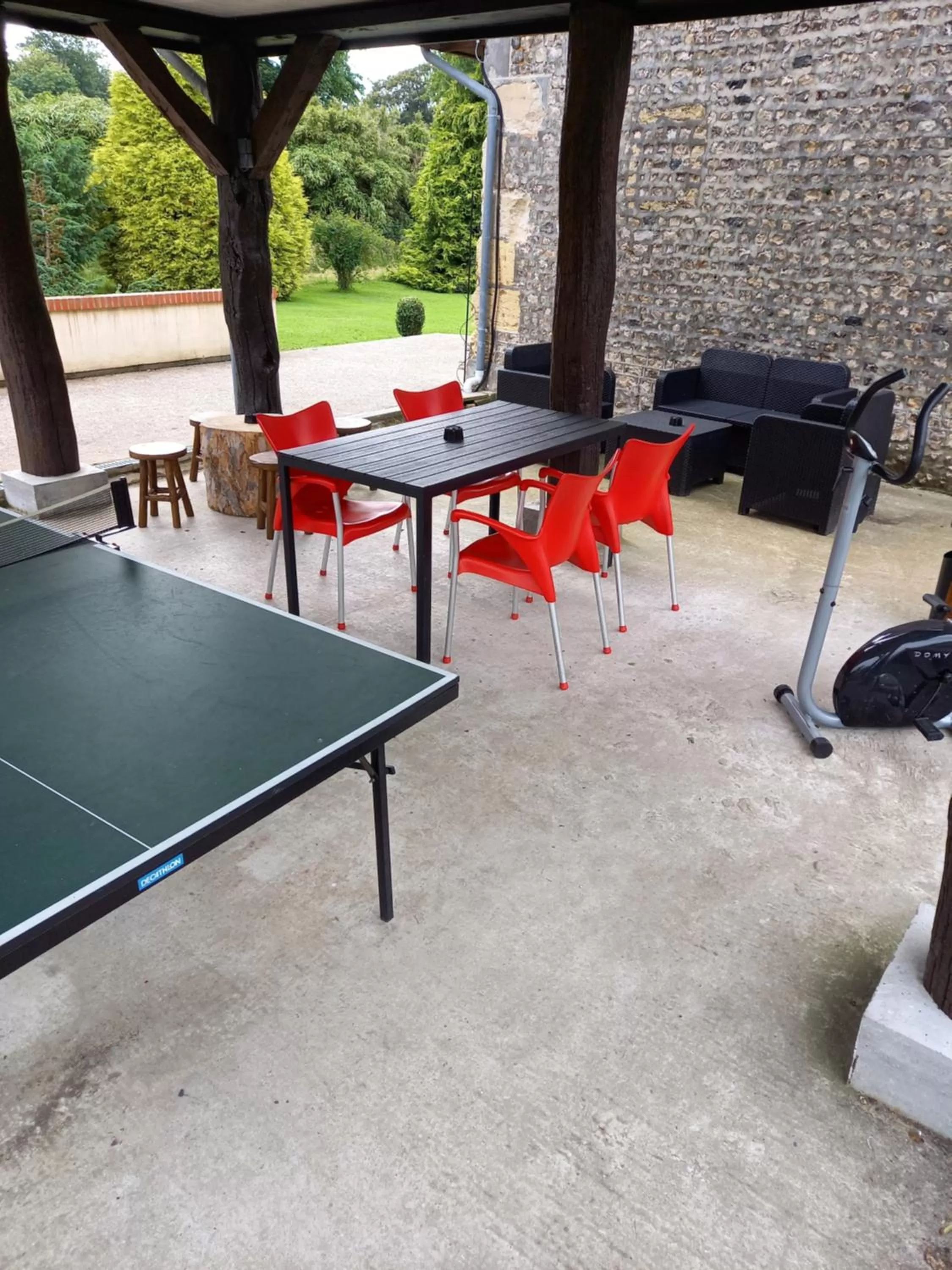 Table tennis in chambres et gites d'étretat