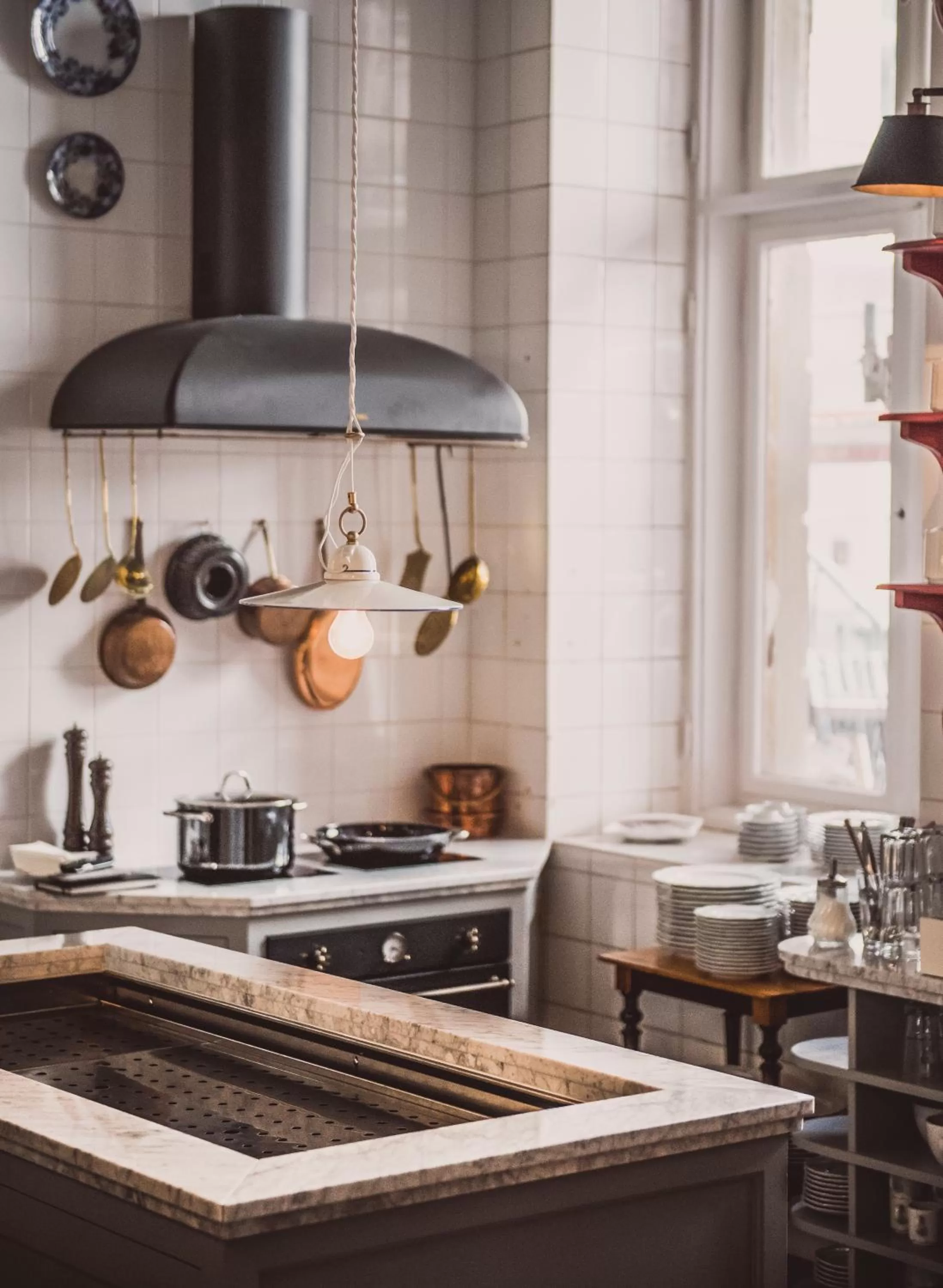 Restaurant/places to eat in HENRI Hotel Berlin Kurfürstendamm