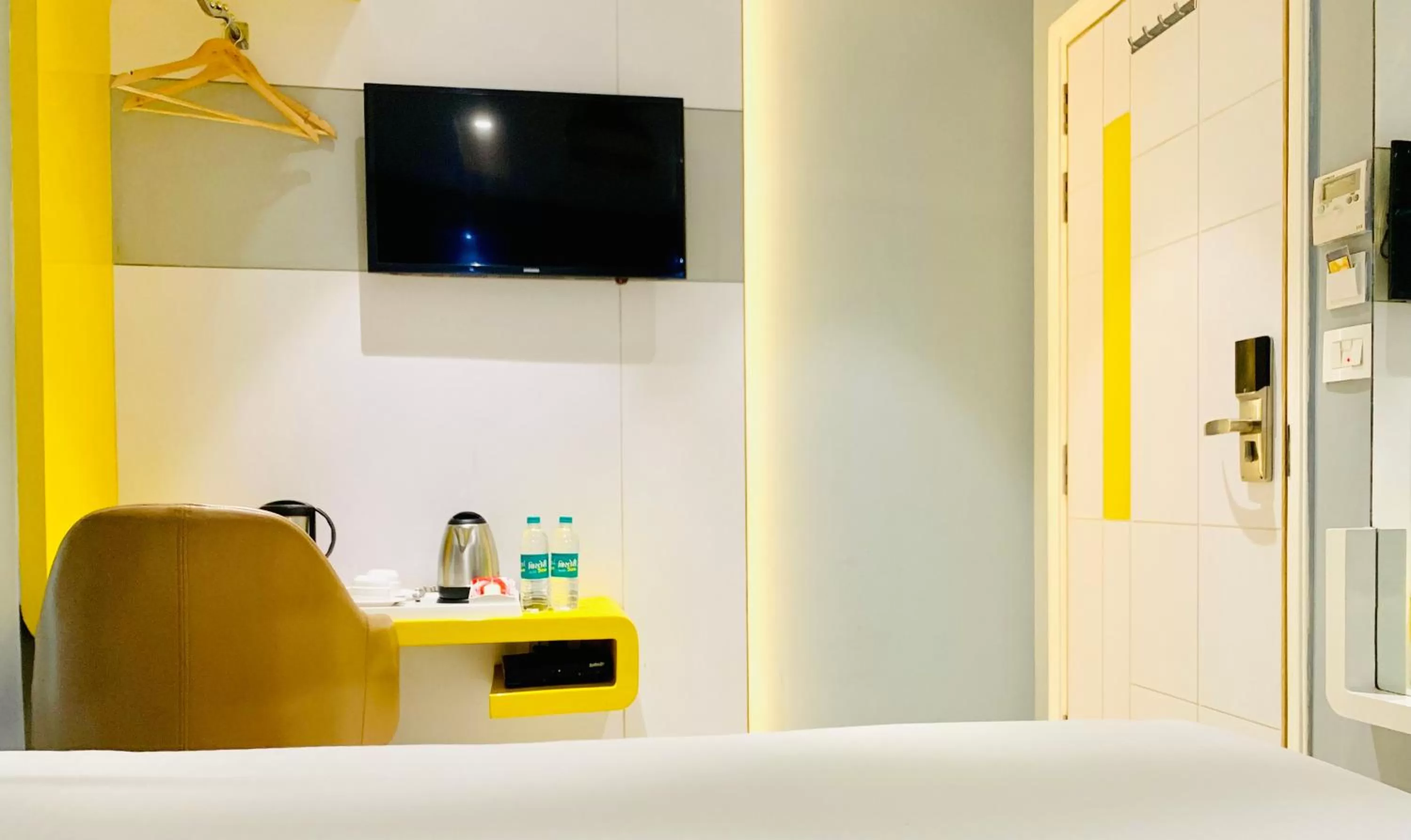 Communal lounge/ TV room, Bed in City Empire - New Delhi Railway Station, Near Connaught Place