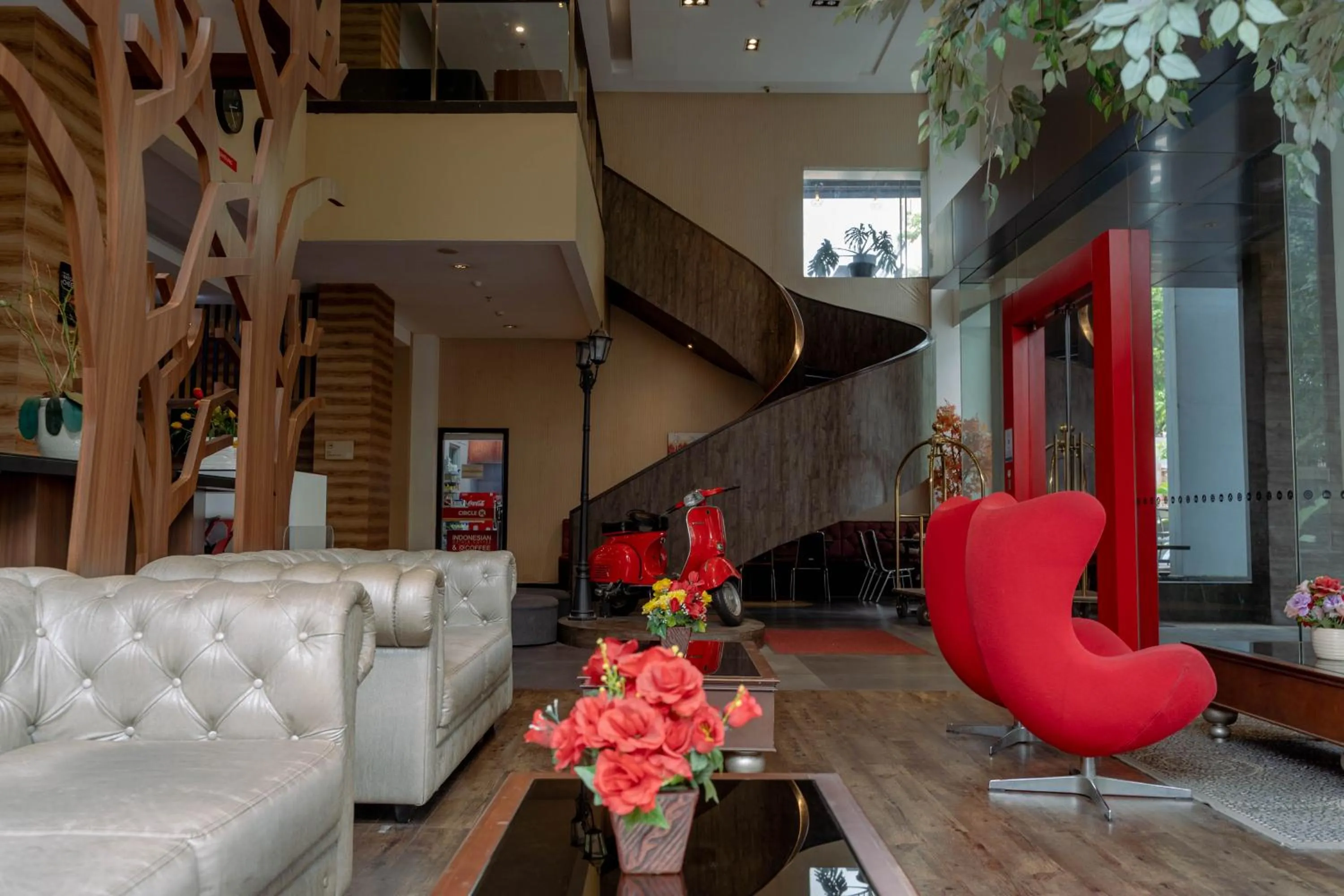 Lobby or reception in Kalya Hotel Bandung Dago