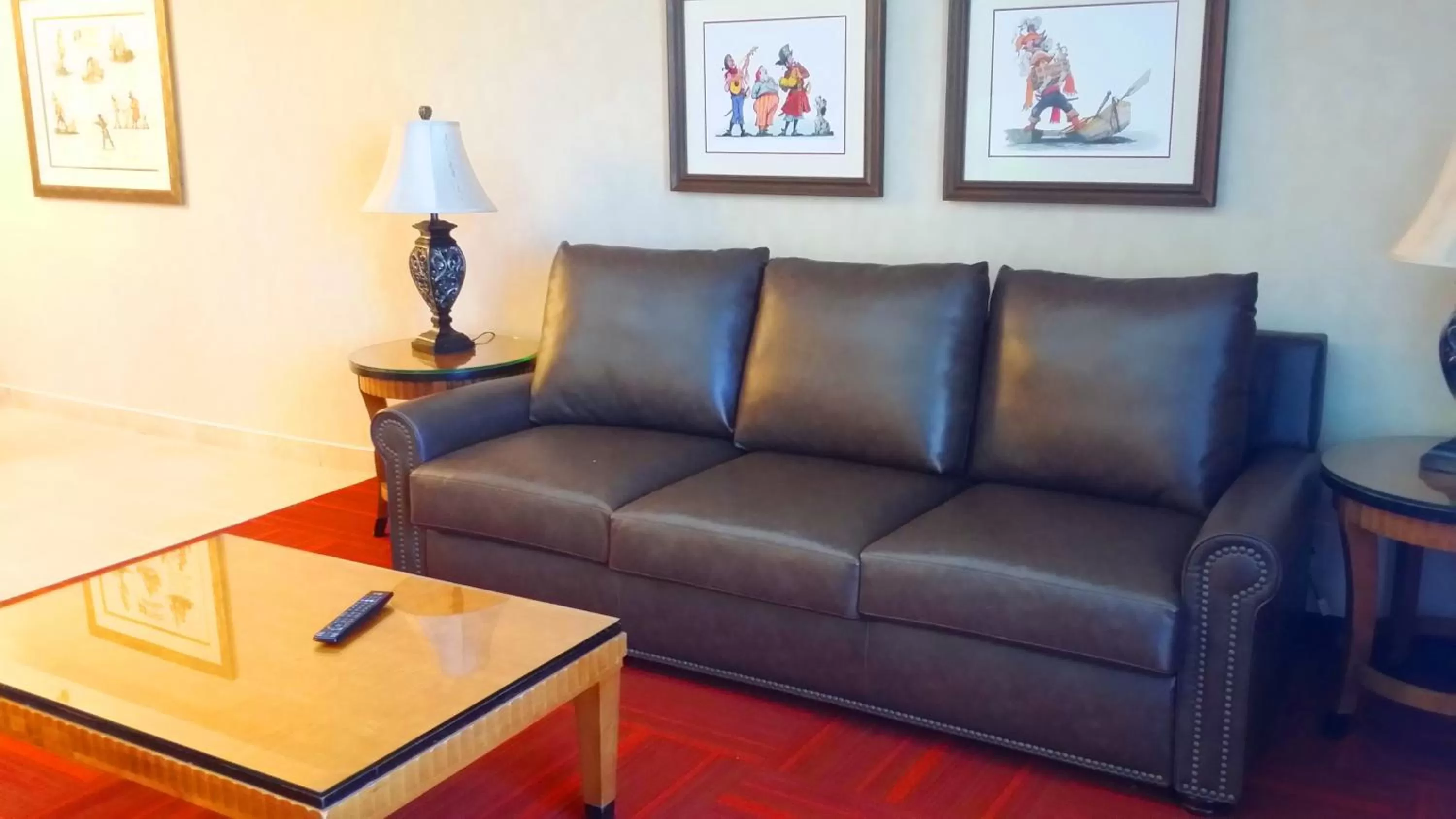 Decorative detail in Howard Johnson by Wyndham Anaheim Hotel & Water Playground